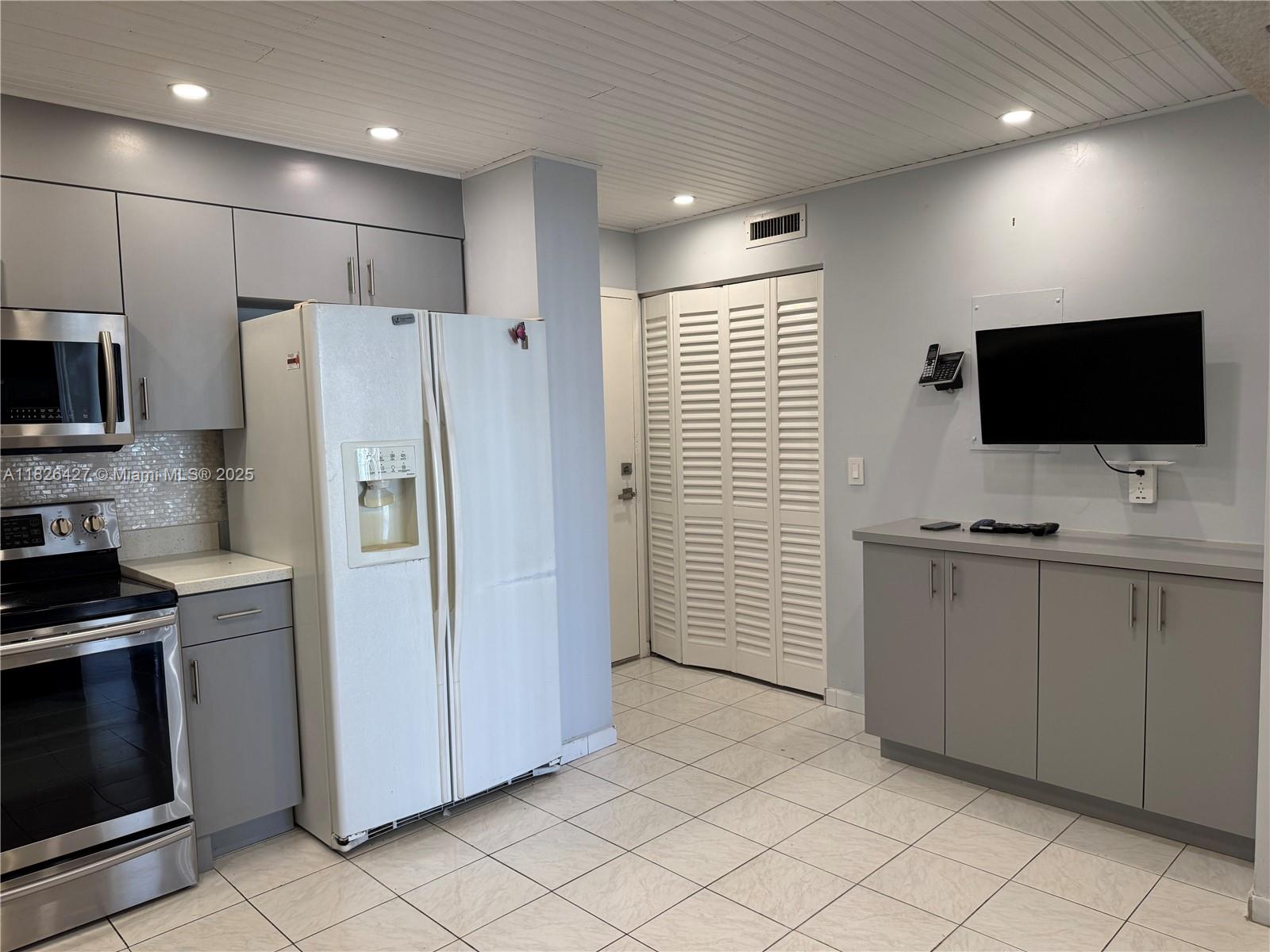 2851 NE 183rd St #1903E, Aventura, Florida image 16