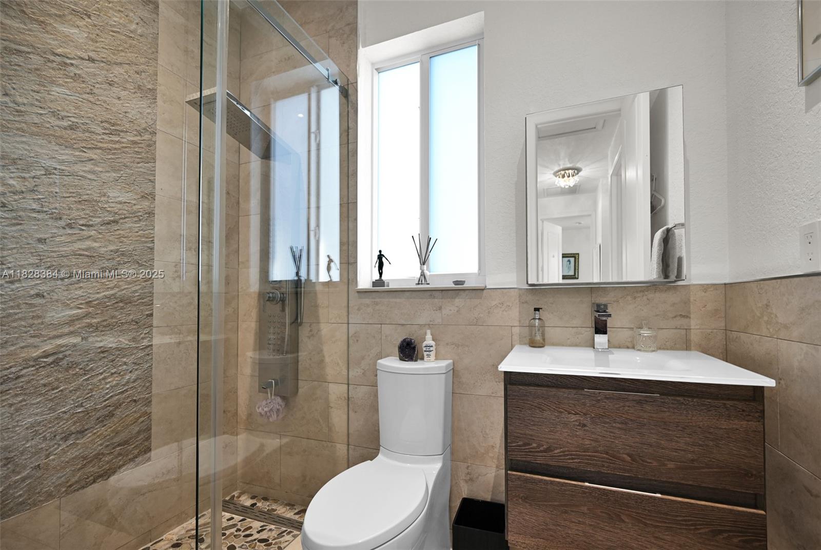 3179 NW 11th St #13-B, Miami, Florida image 12