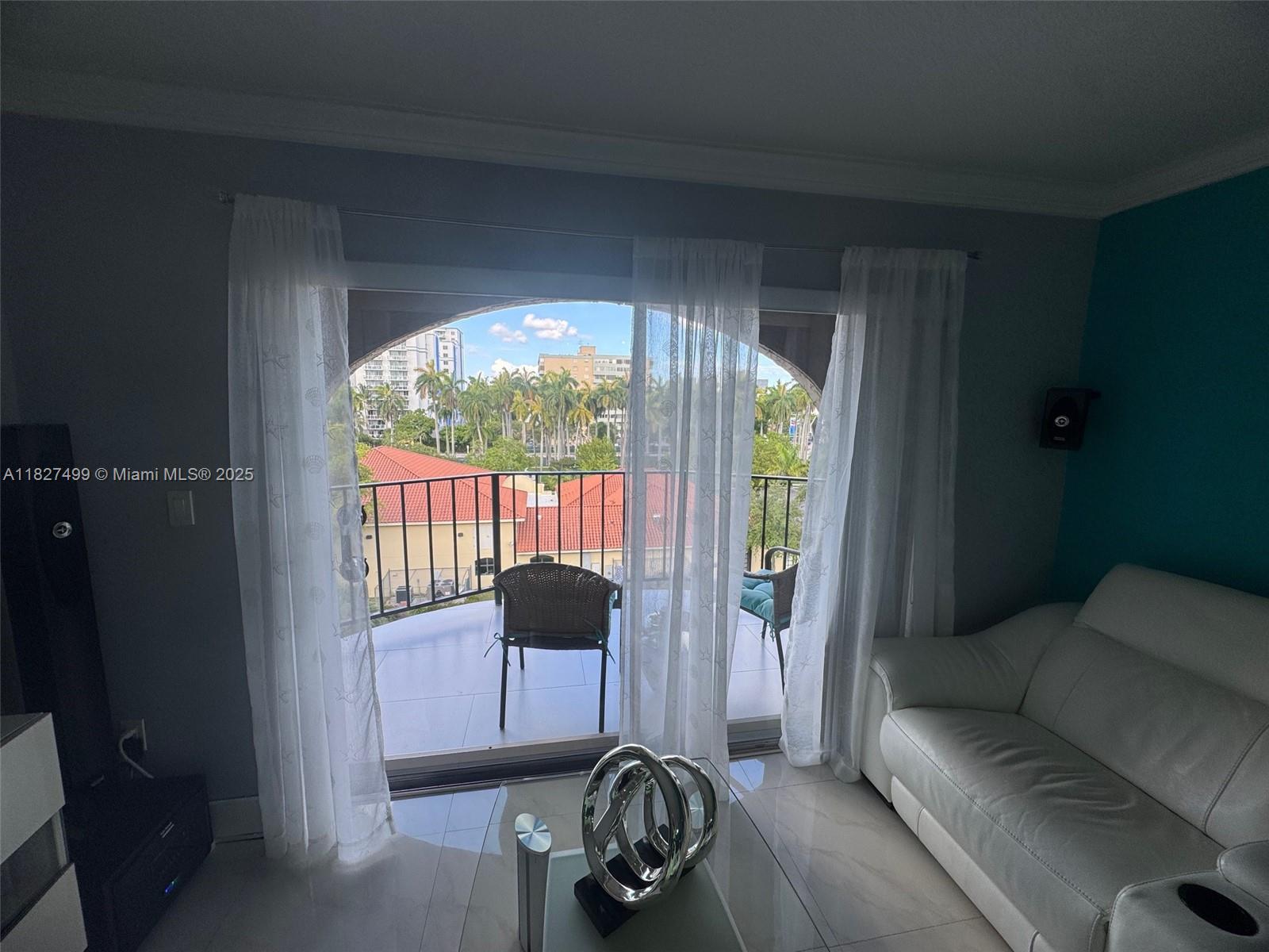 5199 NW 7th St #607, Miami, Florida image 18
