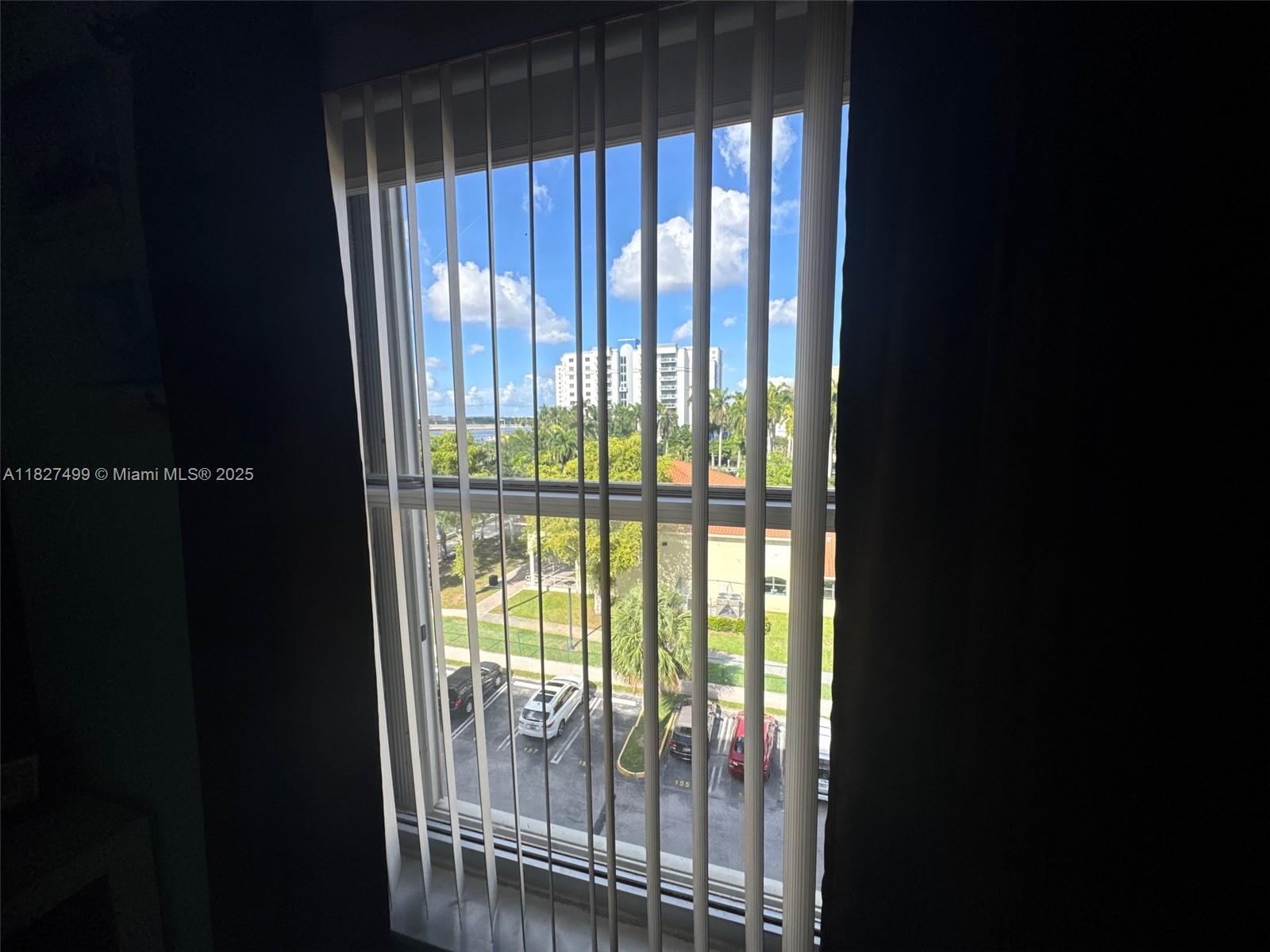 5199 NW 7th St #607, Miami, Florida image 24