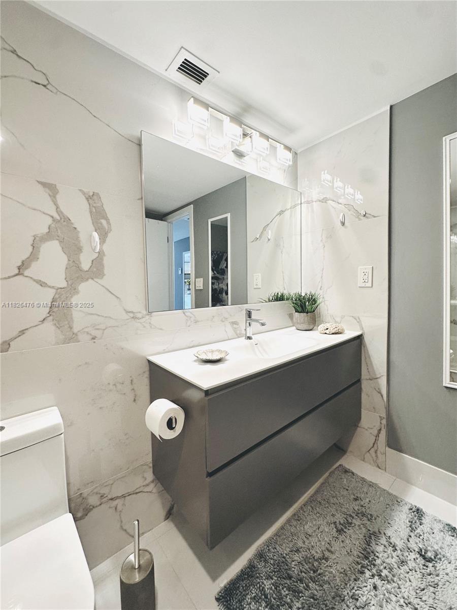 19390 Collins Ave #911, Sunny Isles Beach, Florida image 23