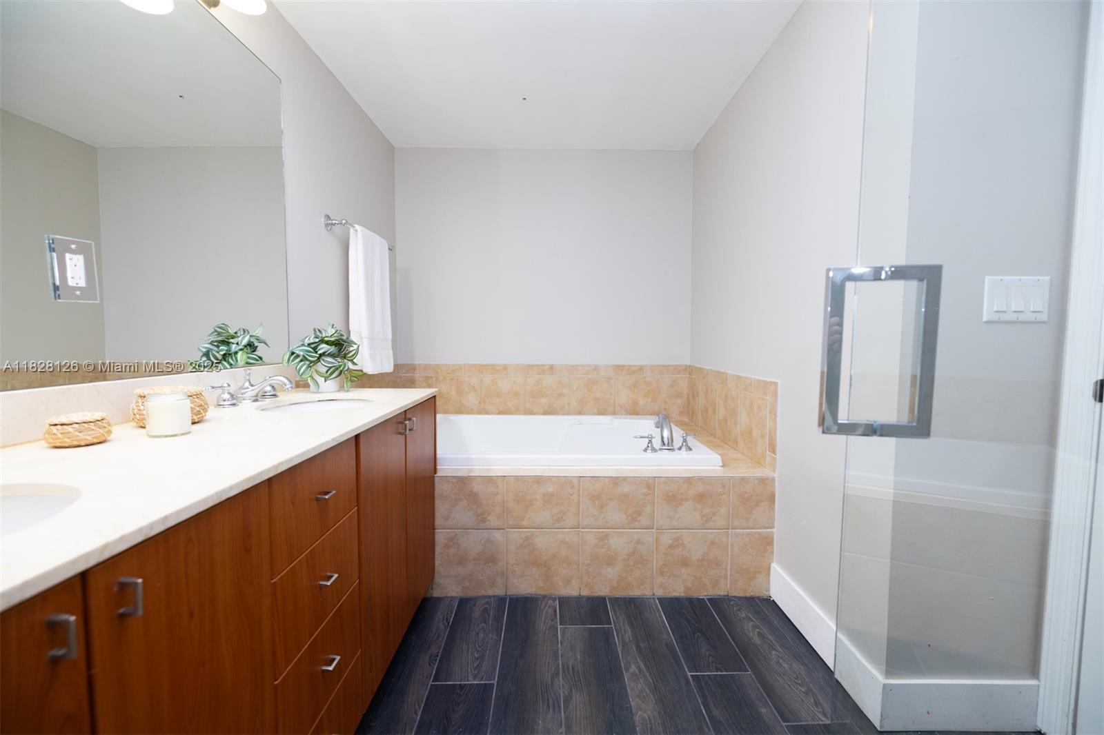 888 S Douglas Rd #PH07, Coral Gables, Florida image 22
