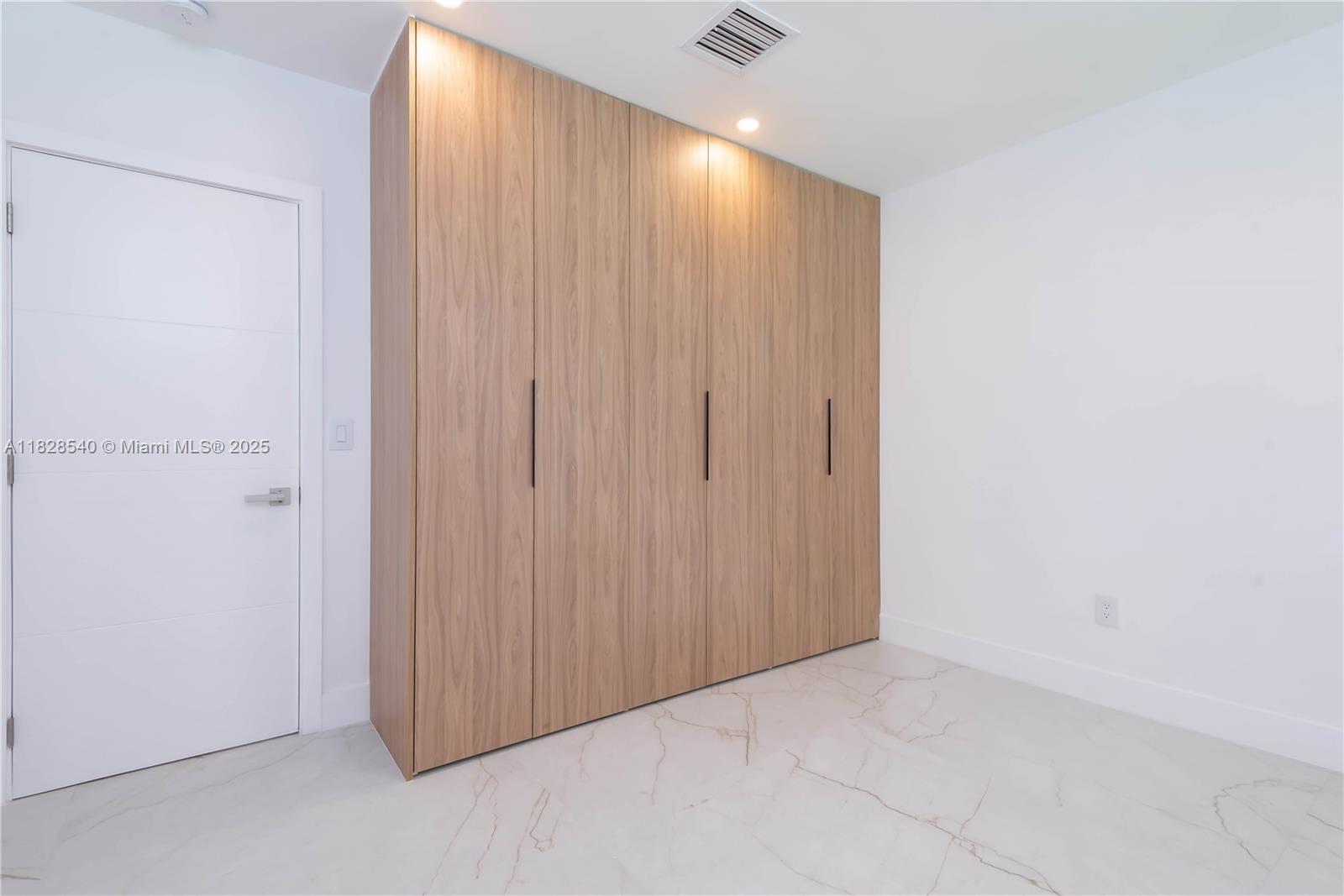 2181 SW 20th St, Miami, Florida image 10