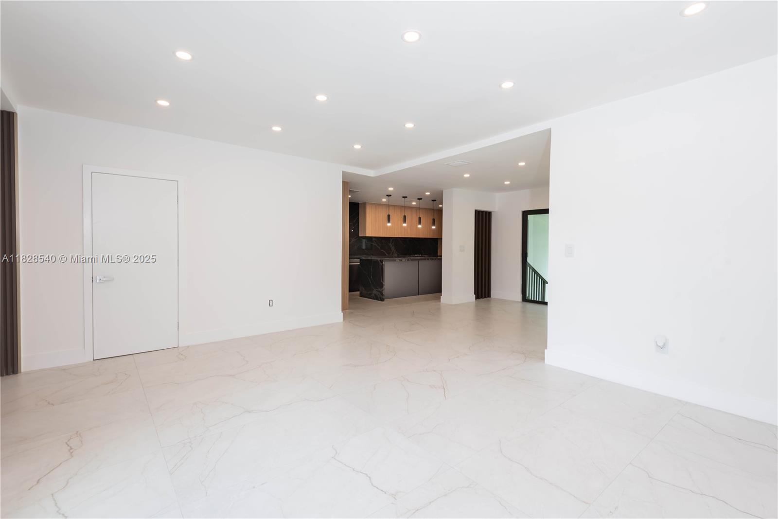 2181 SW 20th St, Miami, Florida image 4
