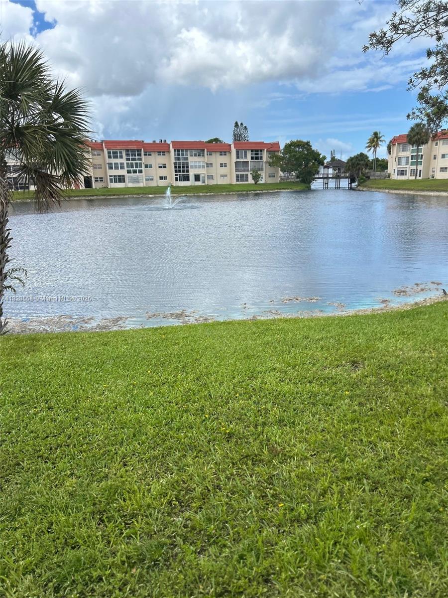 2800 W Sunrise Lakes Dr #104, Sunrise, Florida image 13