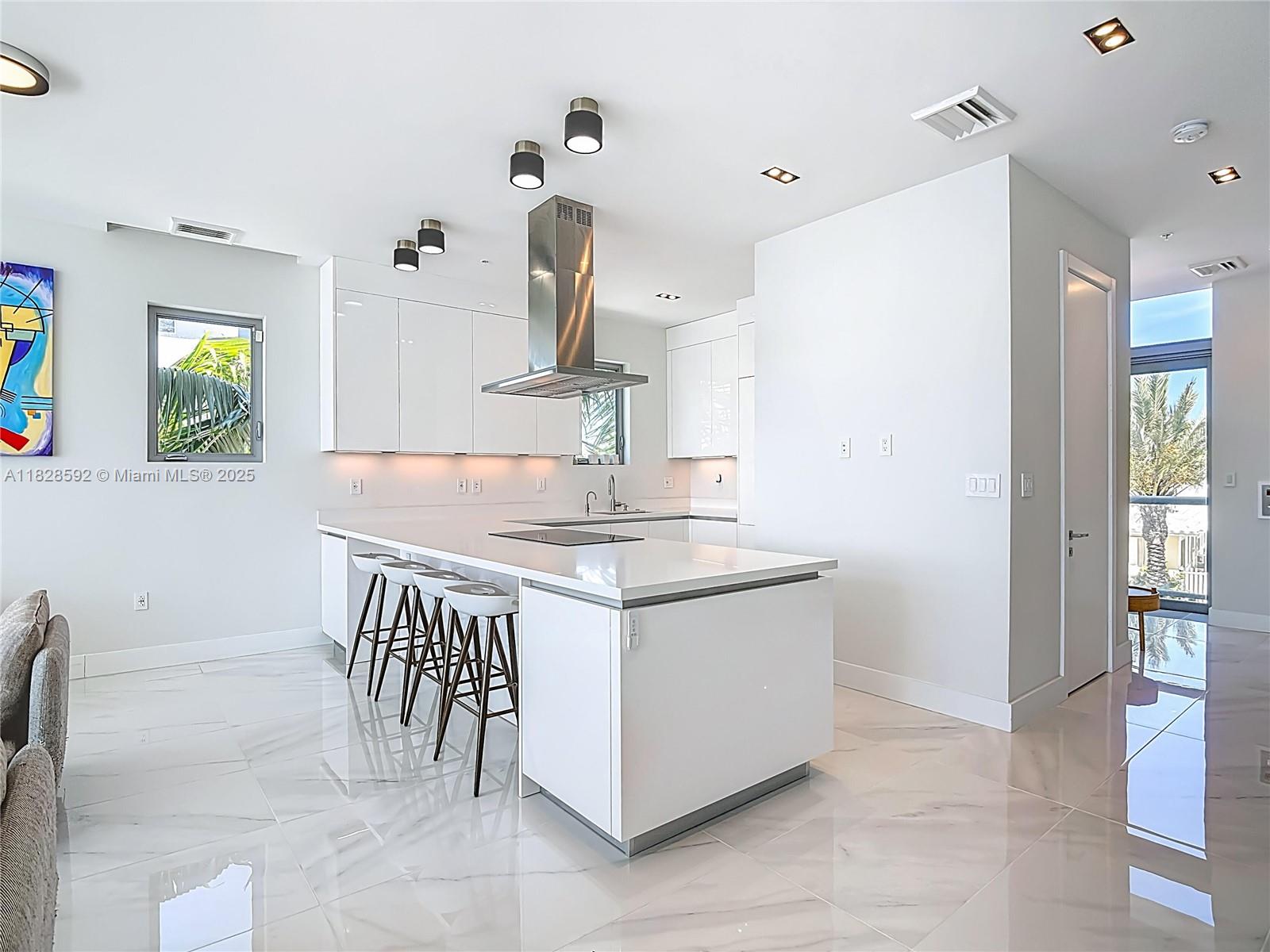 2890 N Ocean Dr, Hollywood, Florida image 14