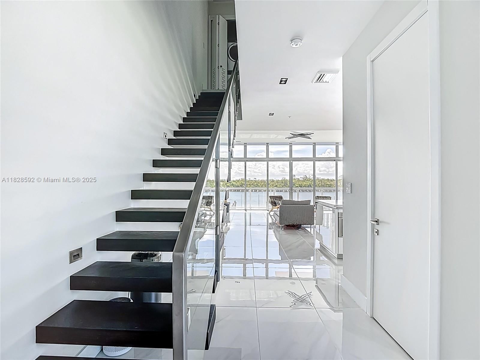 2890 N Ocean Dr, Hollywood, Florida image 19