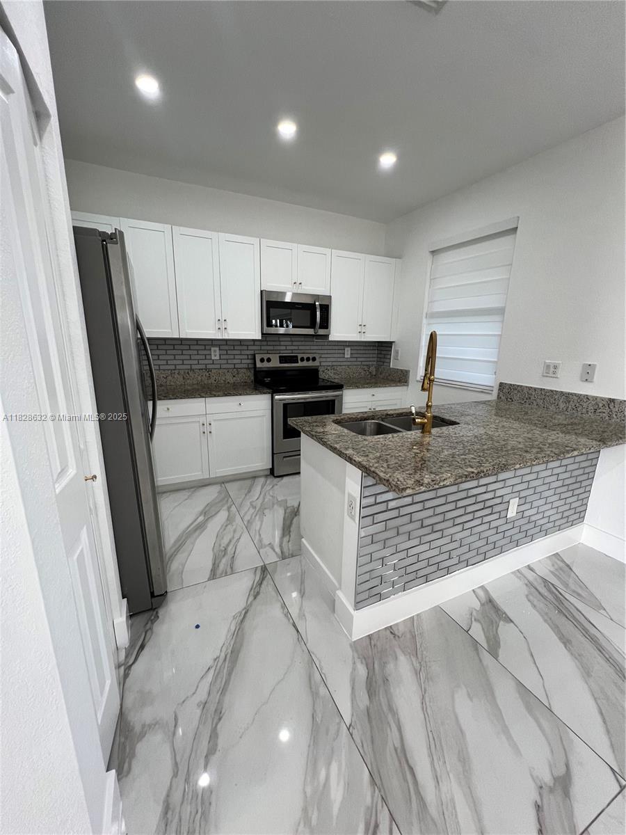 Property photo # 8