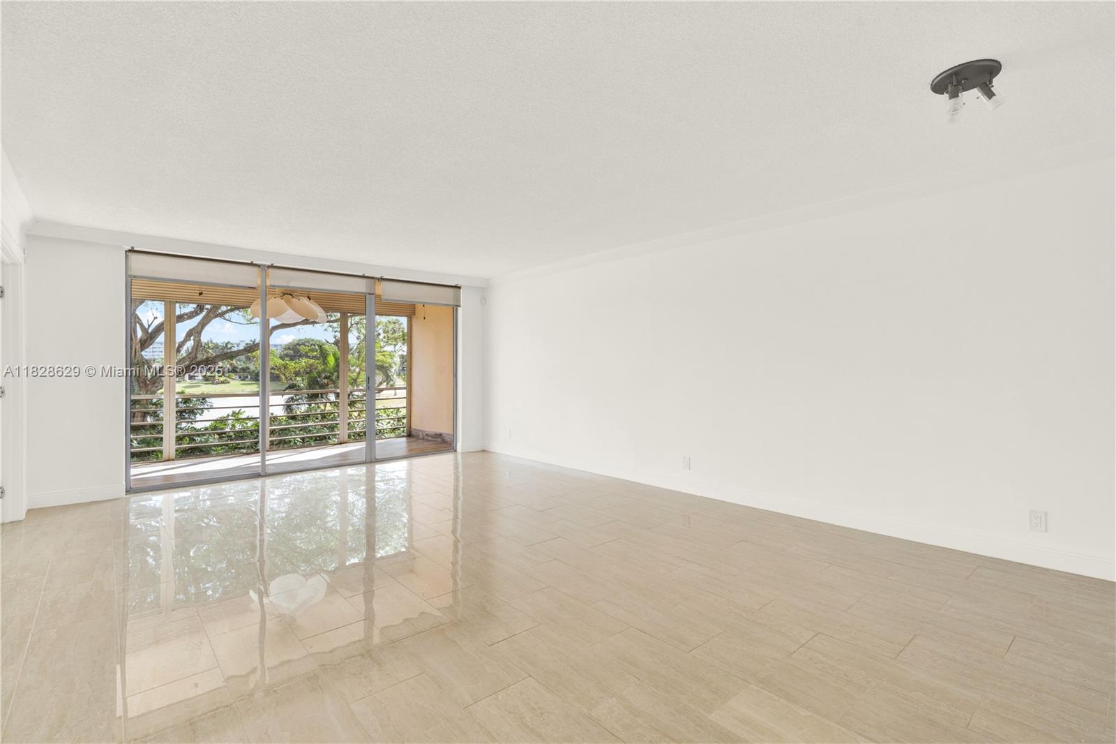 3200 N Course Ln #216, Pompano Beach, Florida image 10