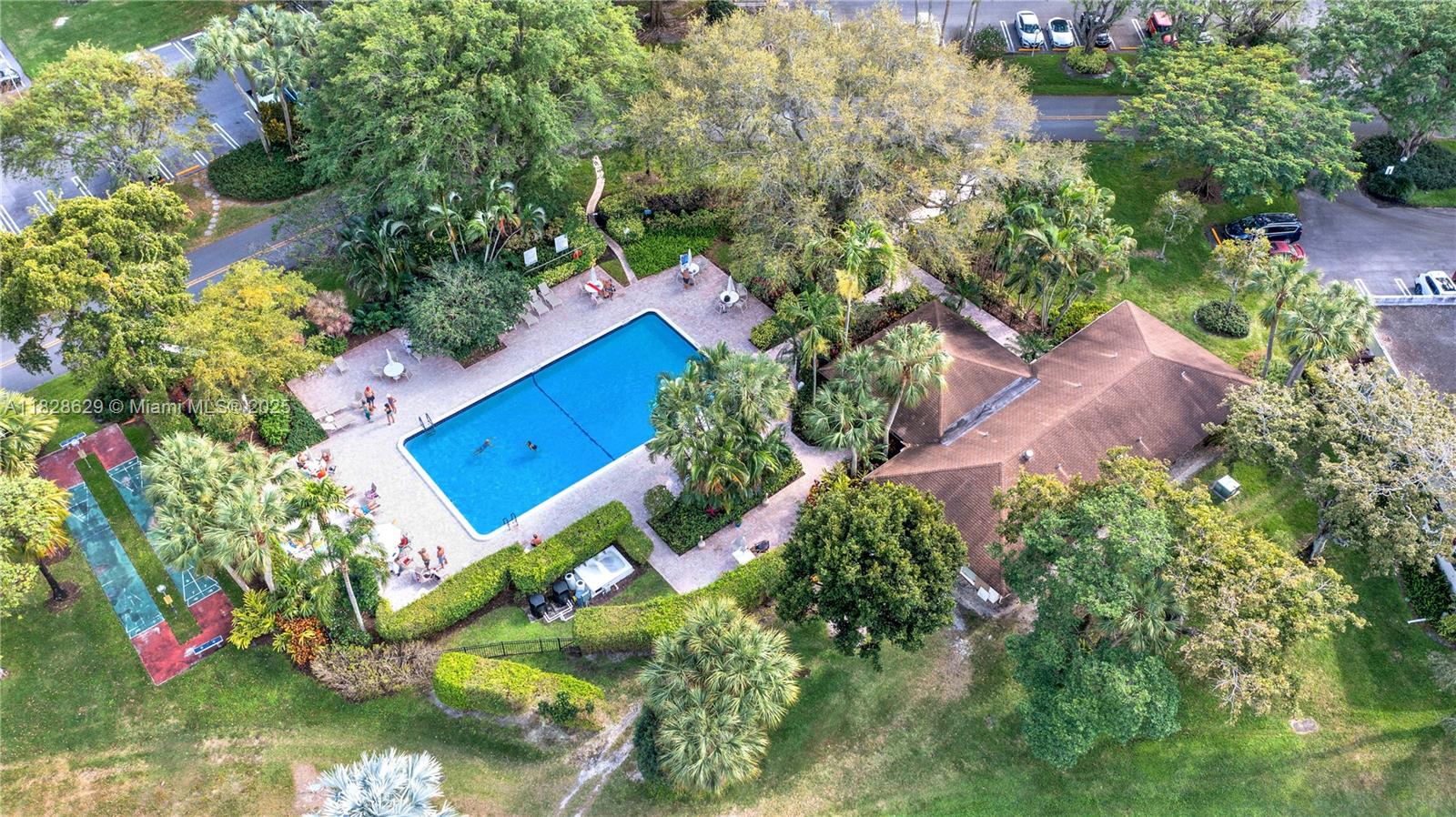 3200 N Course Ln #216, Pompano Beach, Florida image 35