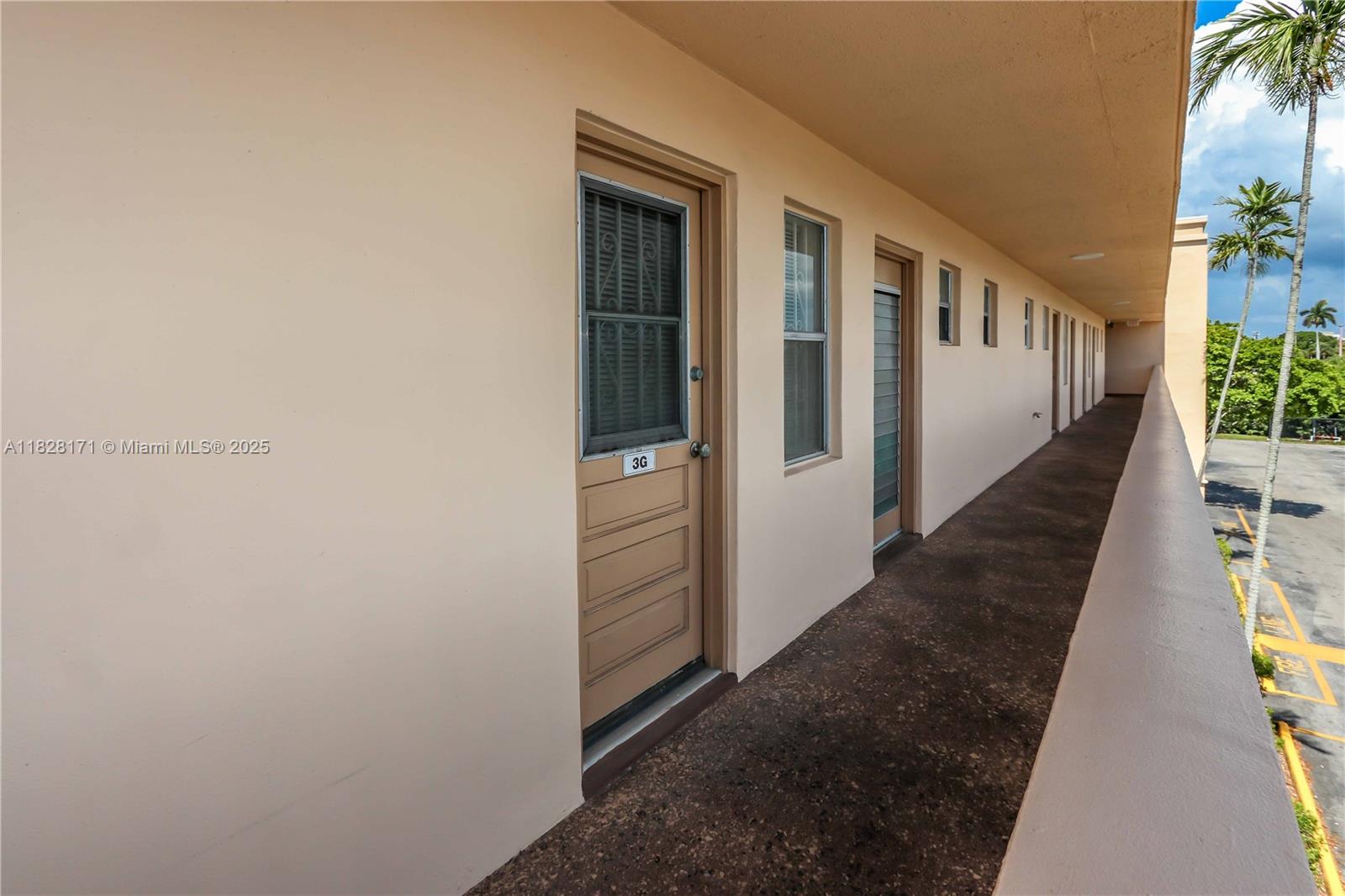 Residential, Pembroke Pines, Florida image 34