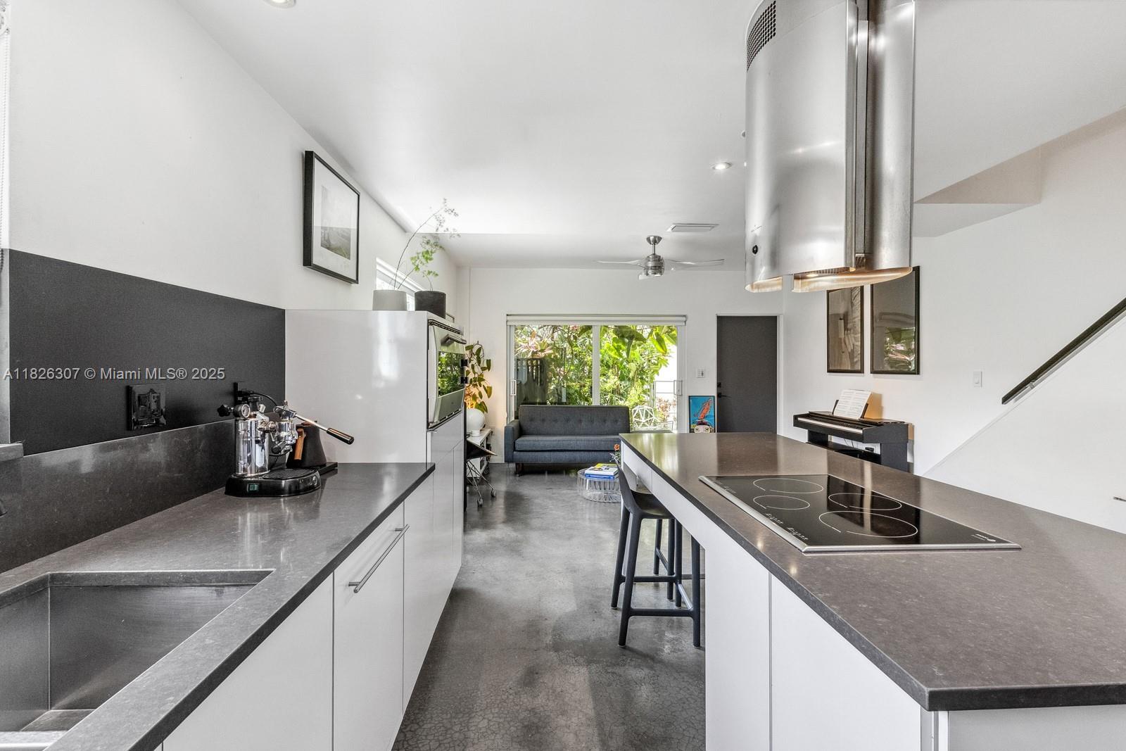 208 Jefferson Avenue #112, Miami Beach, Florida image 13