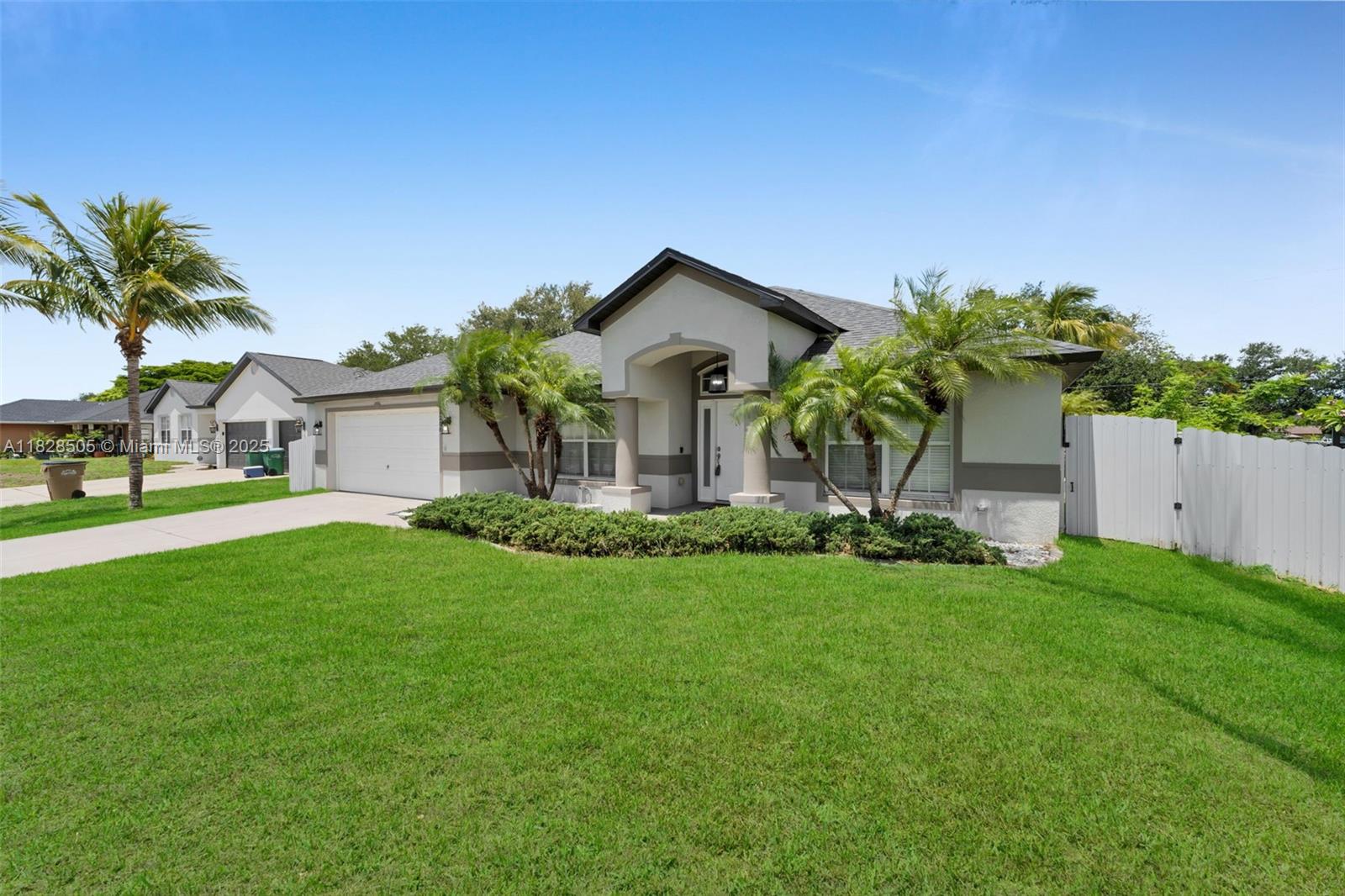 2206 NE 17th Pl, Cape Coral, Florida image 2