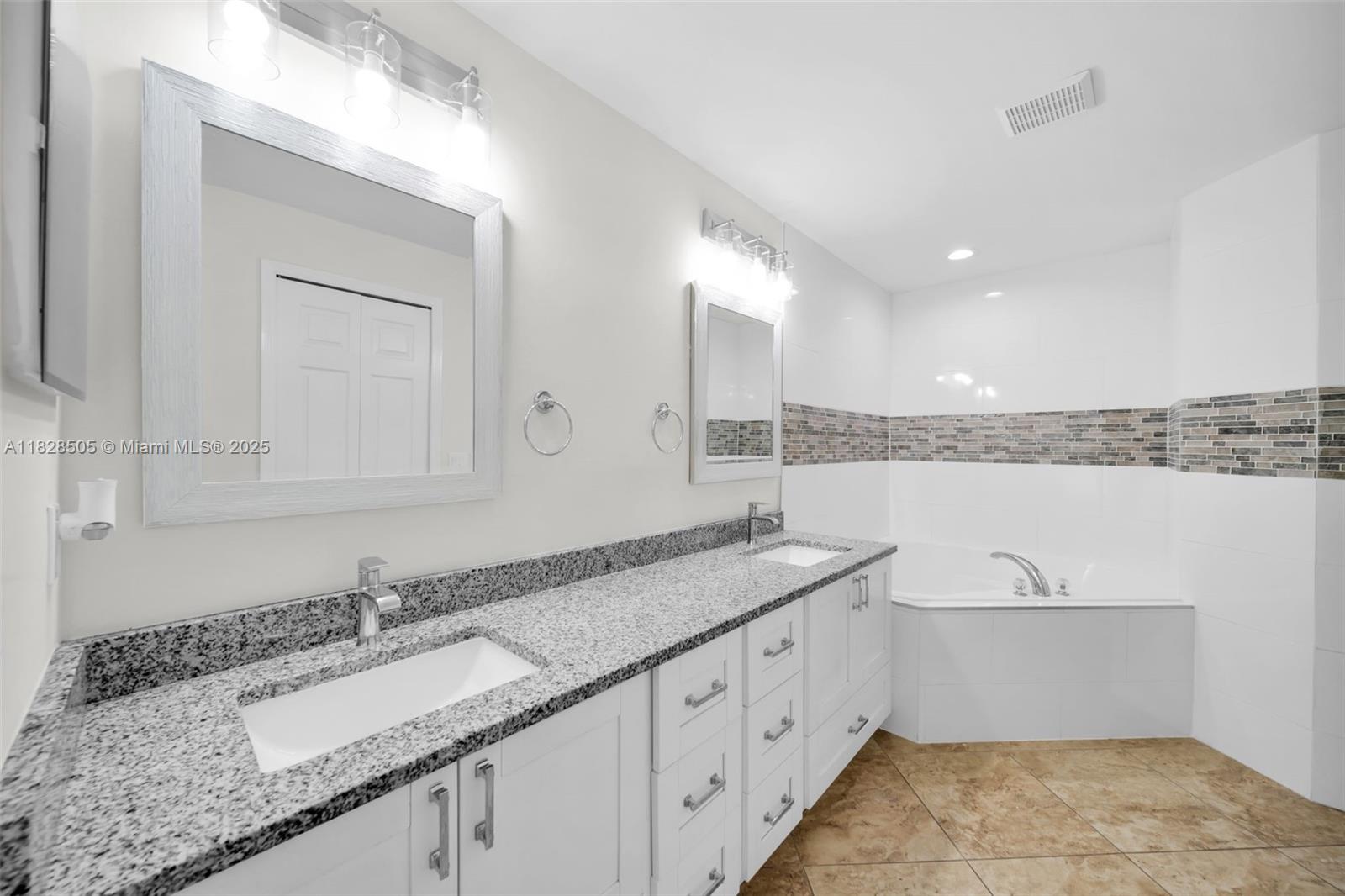 2206 NE 17th Pl, Cape Coral, Florida image 32