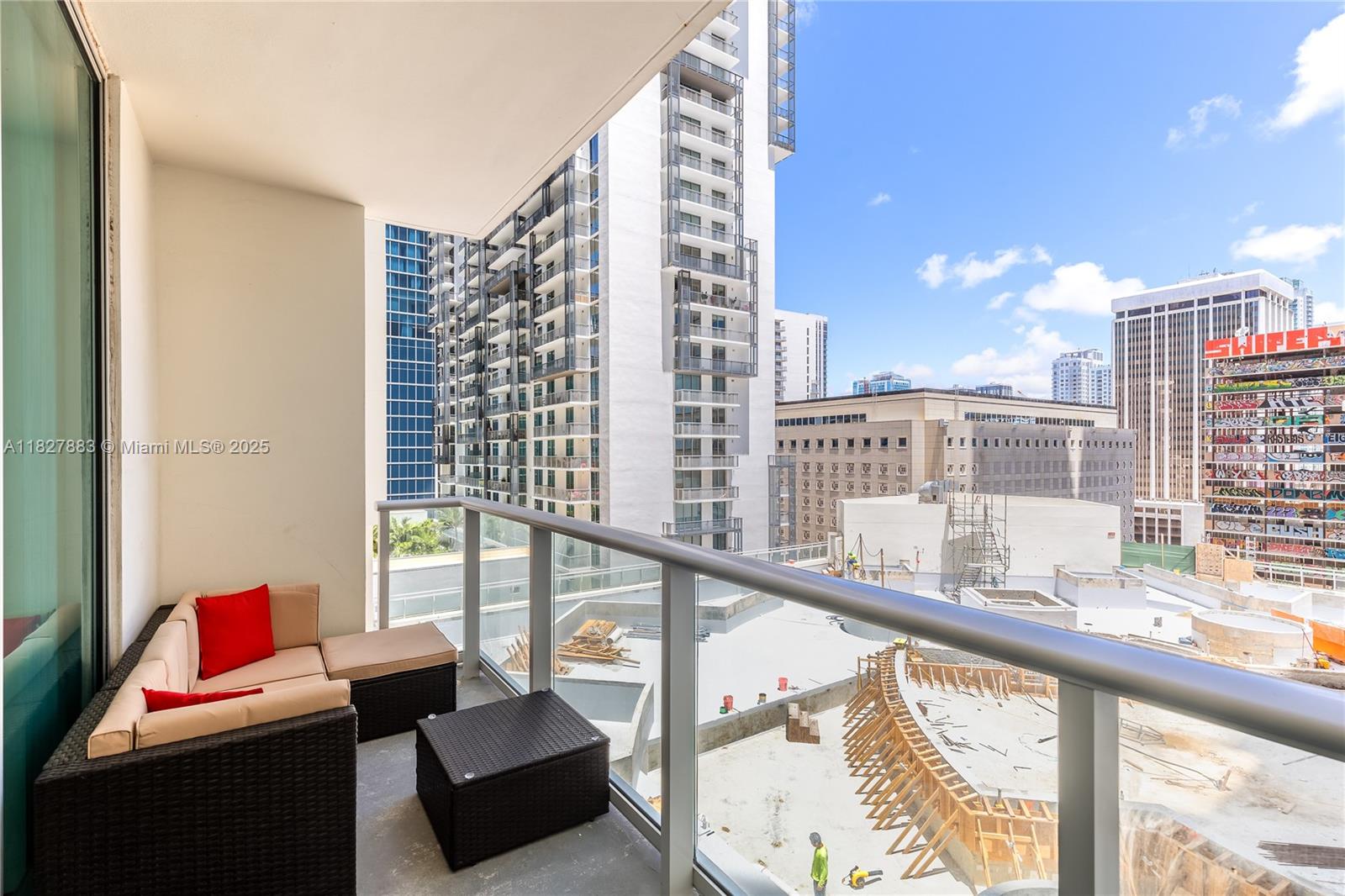 300 S Biscayne Blvd #T-1403, Miami, Florida image 17