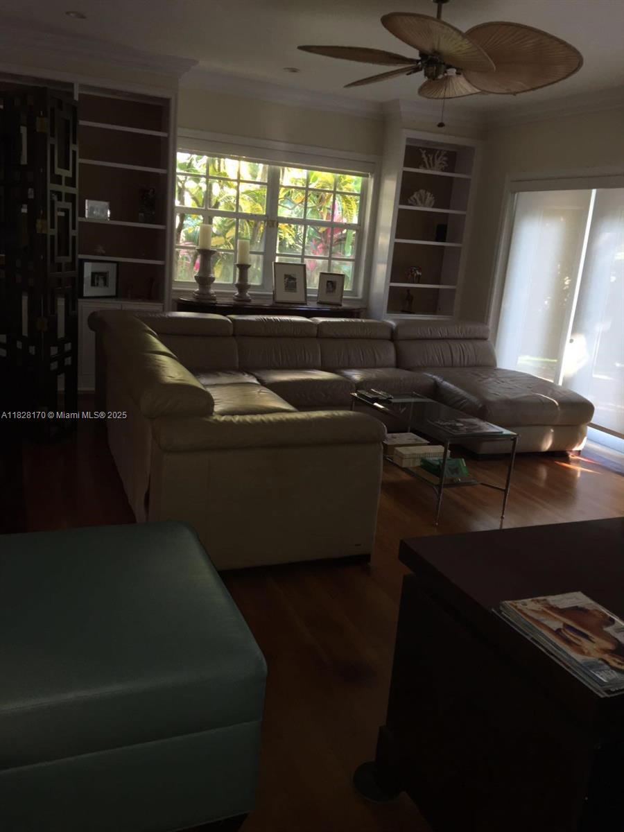 Property photo # 9