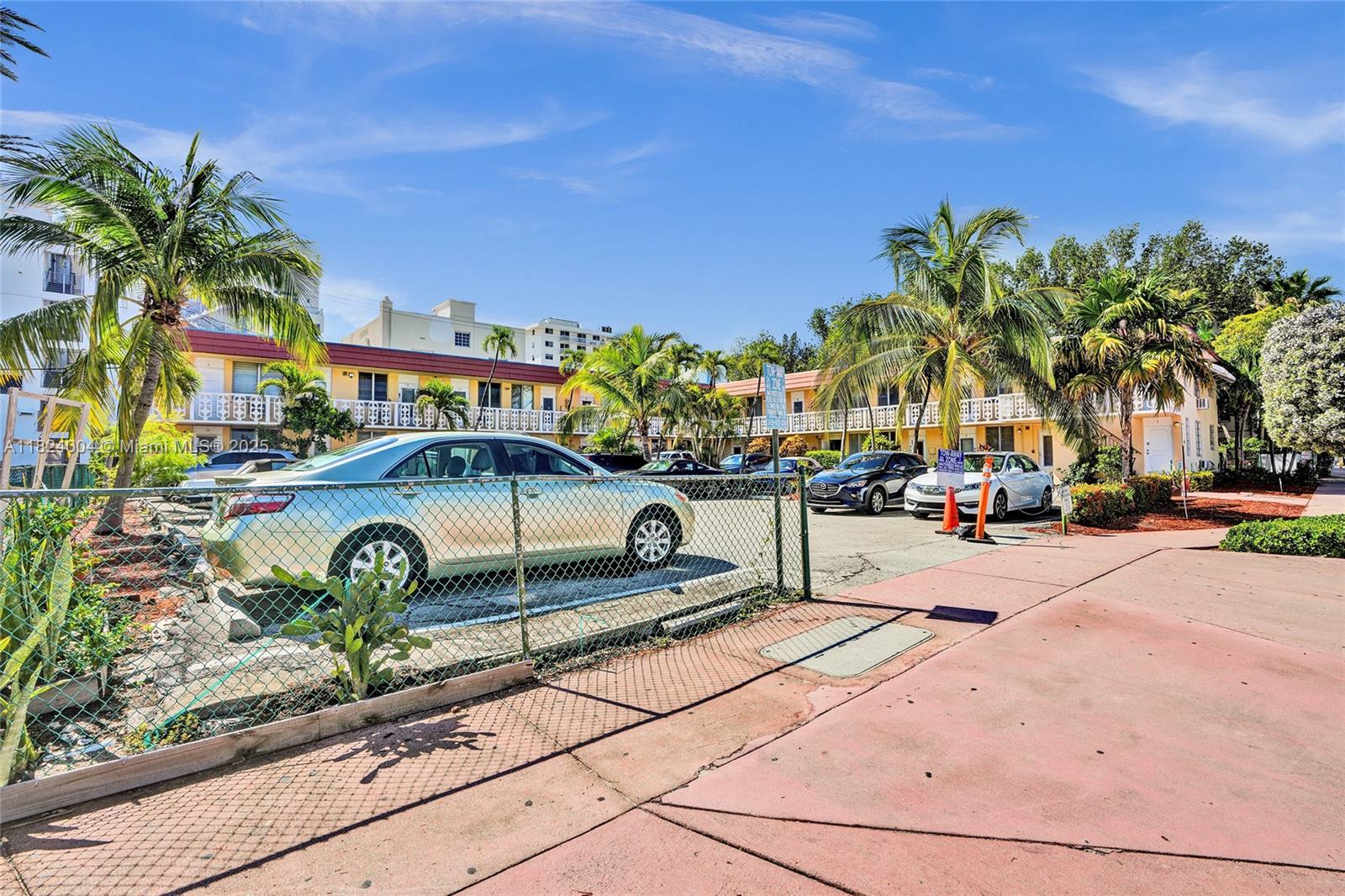 441 Collins Ave #4, Miami Beach, Florida image 13