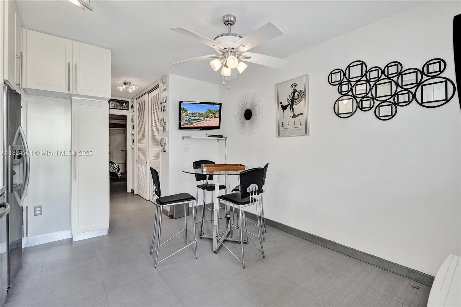 441 Collins Ave #4, Miami Beach, Florida image 3