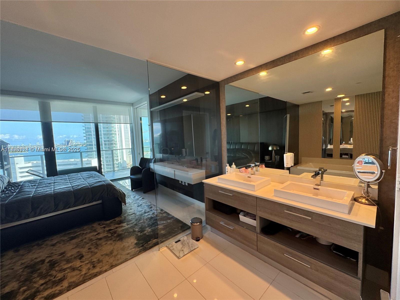 650 NE 32nd St #1401, Miami, Florida image 21