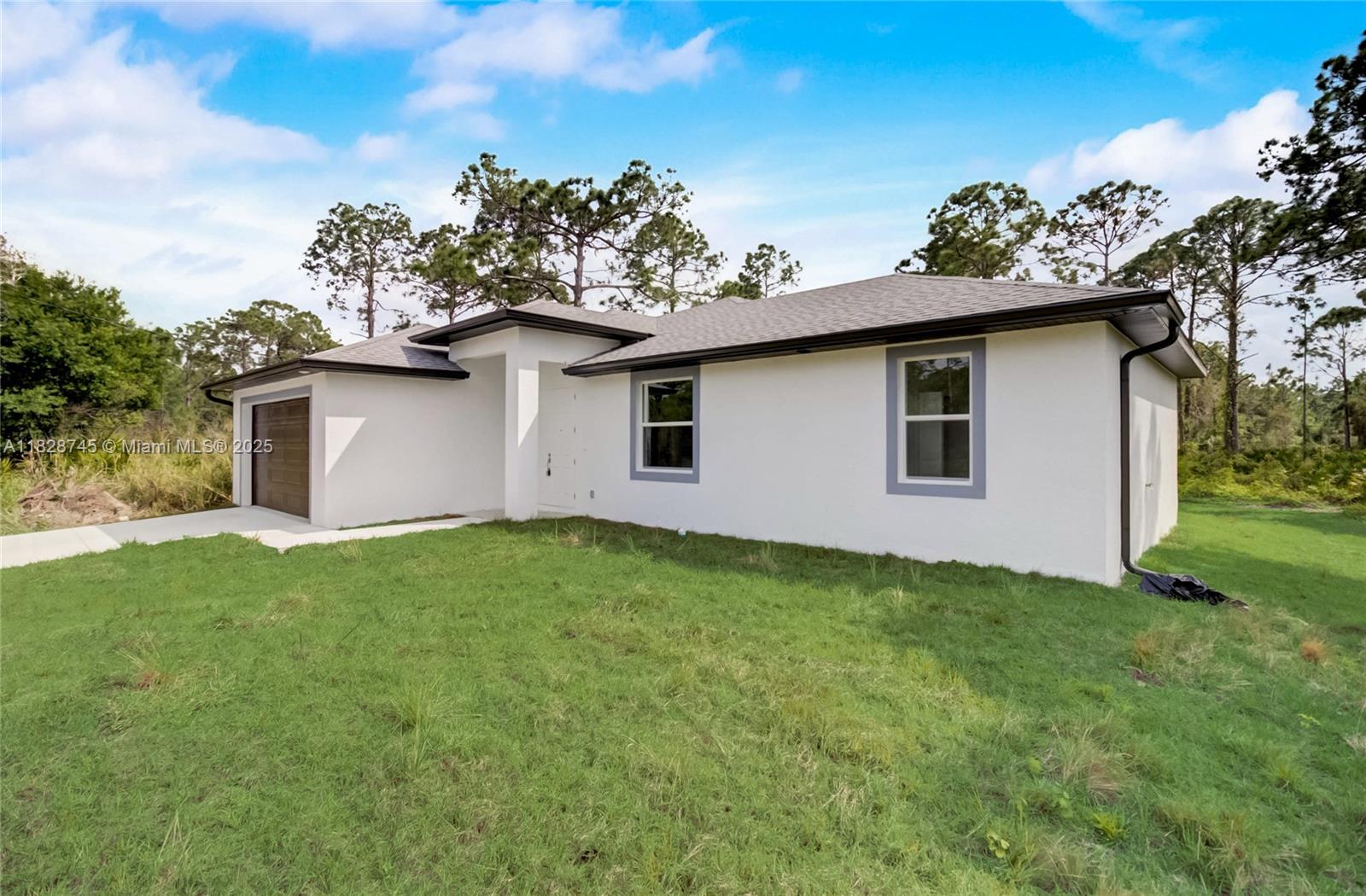 2613 73rd St W, Lehigh Acres, Florida image 3