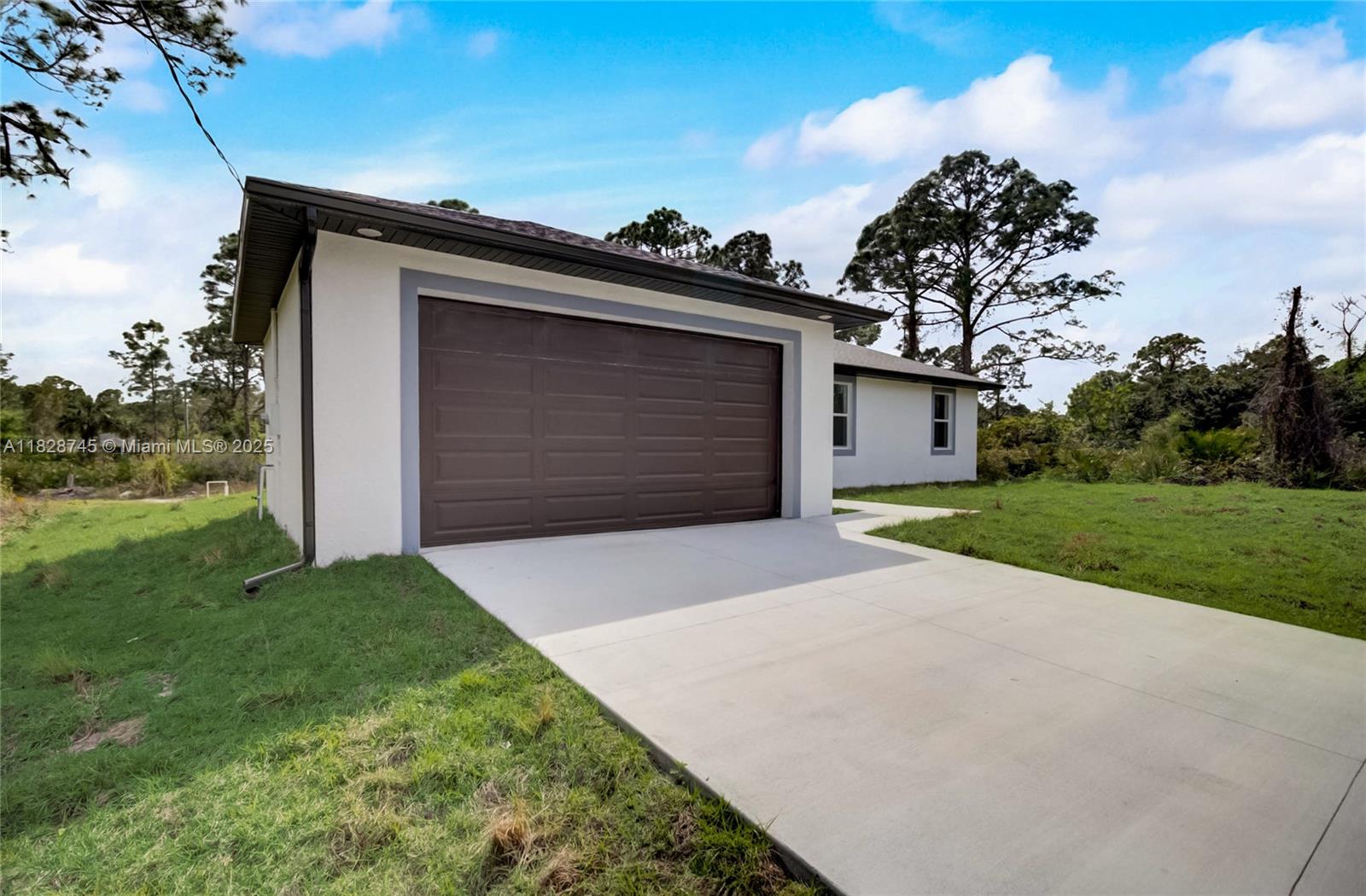 2613 73rd St W, Lehigh Acres, Florida image 4