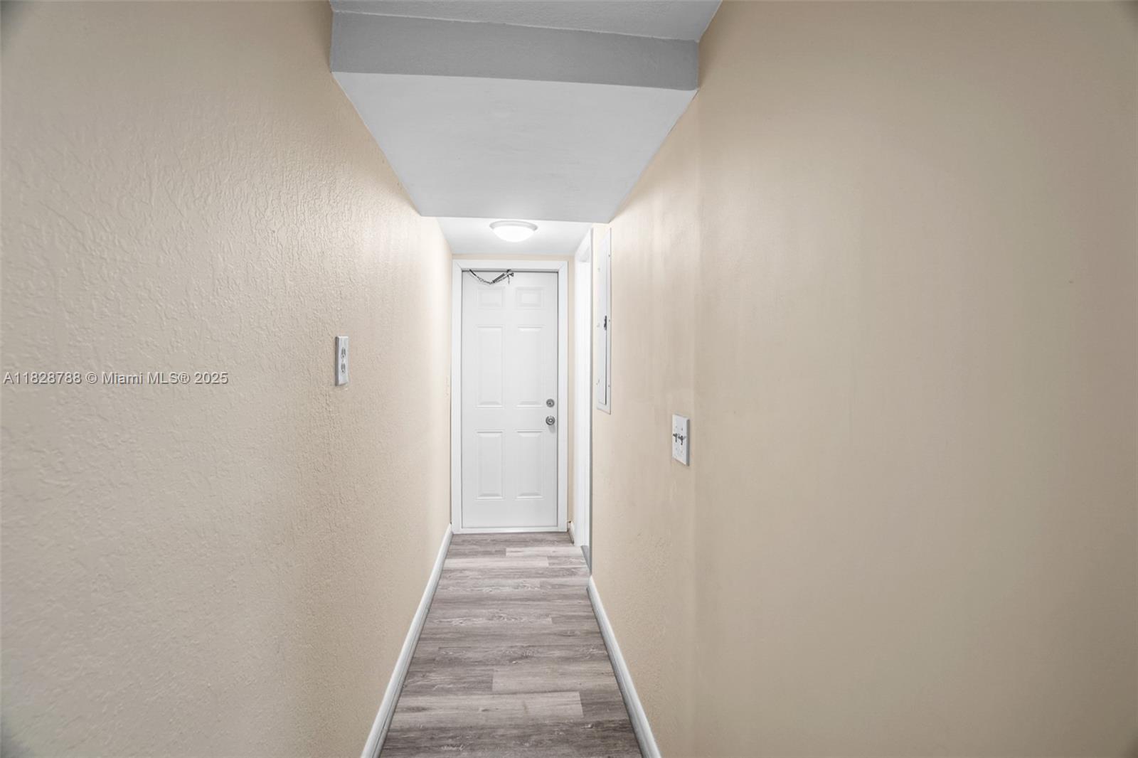 212 SW 11th St, Dania Beach, Florida image 9