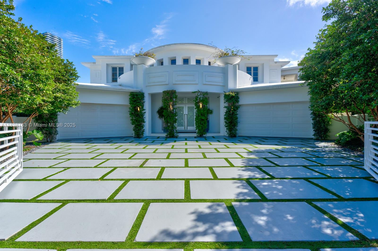 142 S Island, Golden Beach, Florida image 2