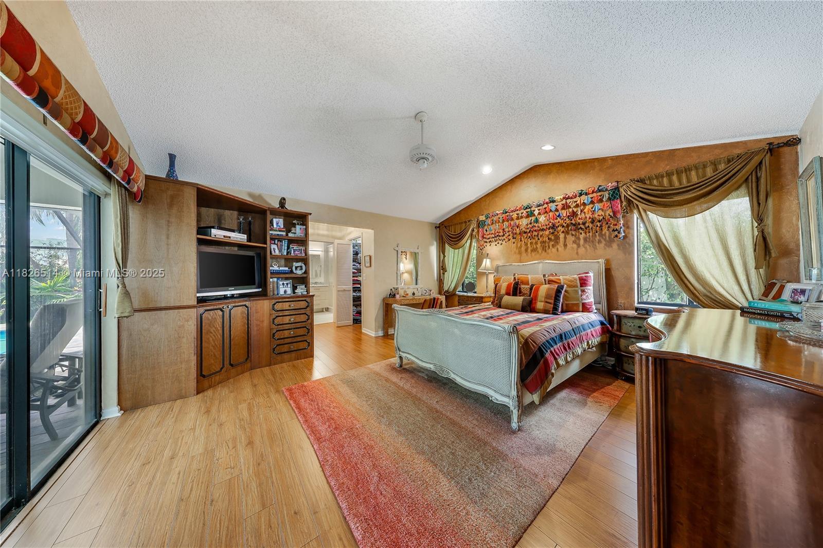 10070 NW 10th St, Plantation, Florida image 13