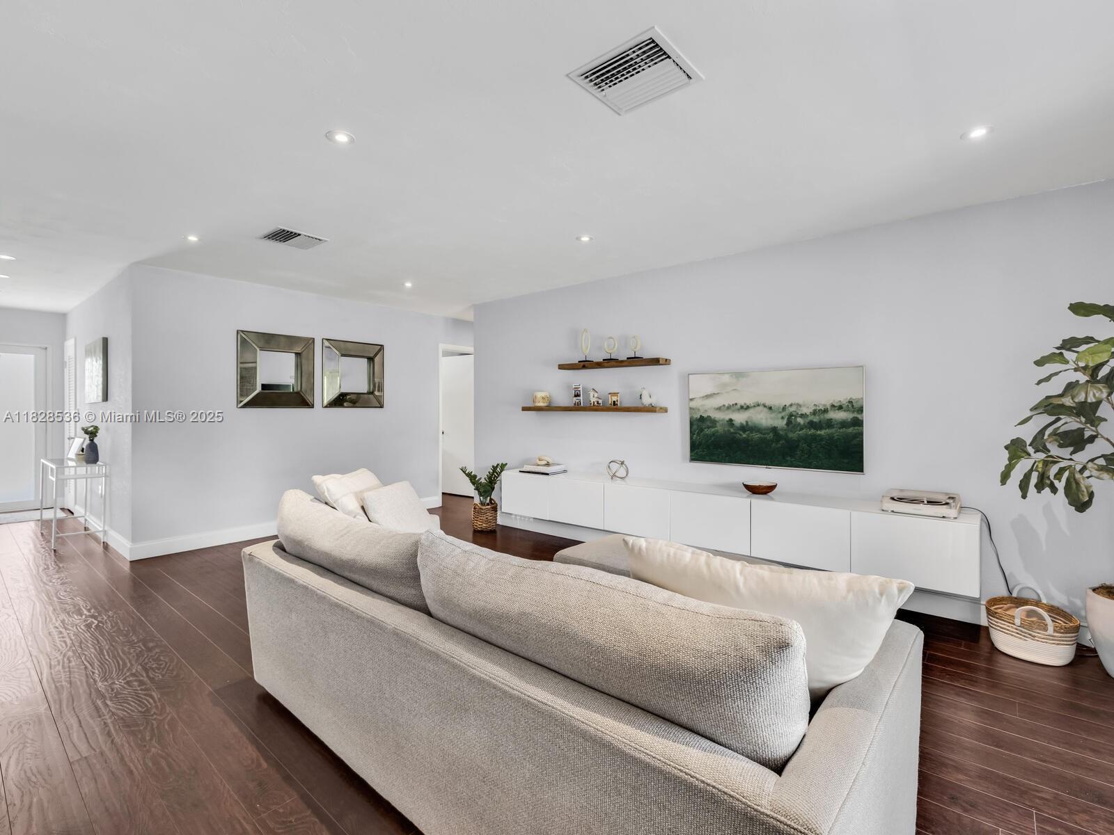 9510 NW 1st Ave, Miami Shores, Florida image 13