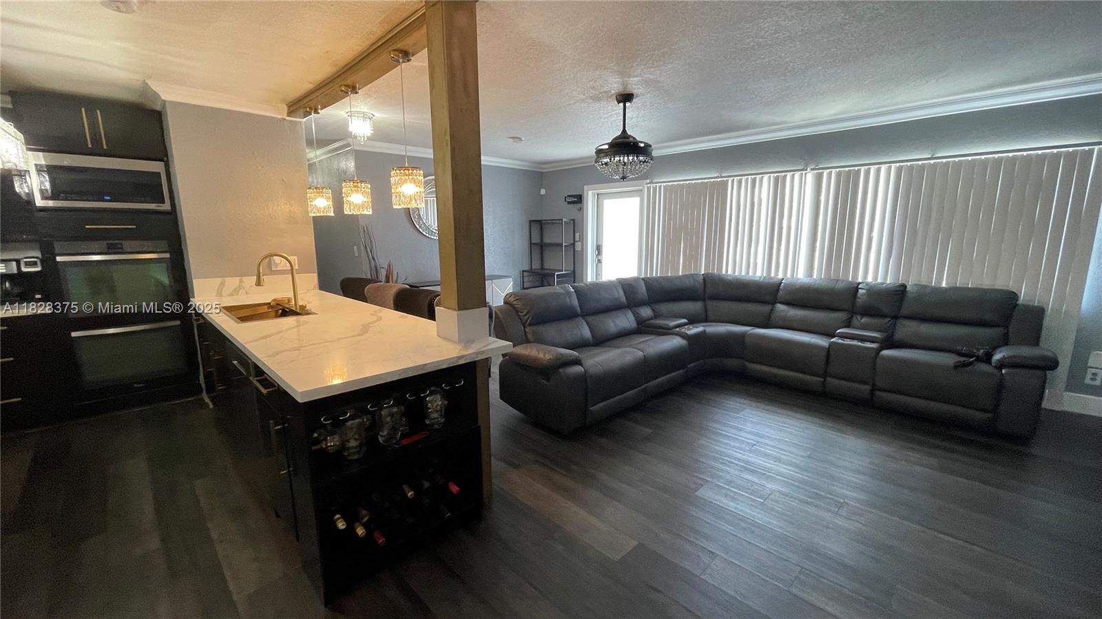 499 W Melrose Cir, Fort Lauderdale, Florida image 11