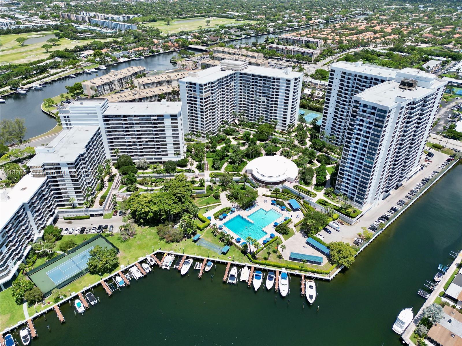 600 Three Islands Blvd #1016, Hallandale Beach, Florida image 1