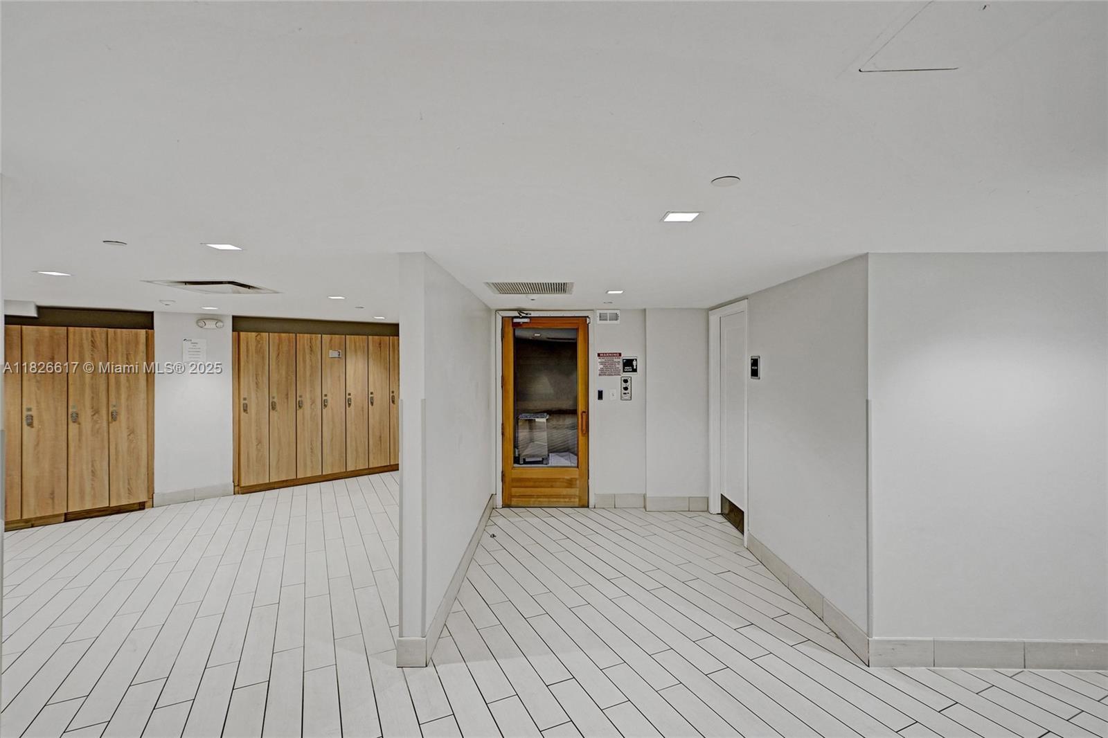 600 Three Islands Blvd #1016, Hallandale Beach, Florida image 28