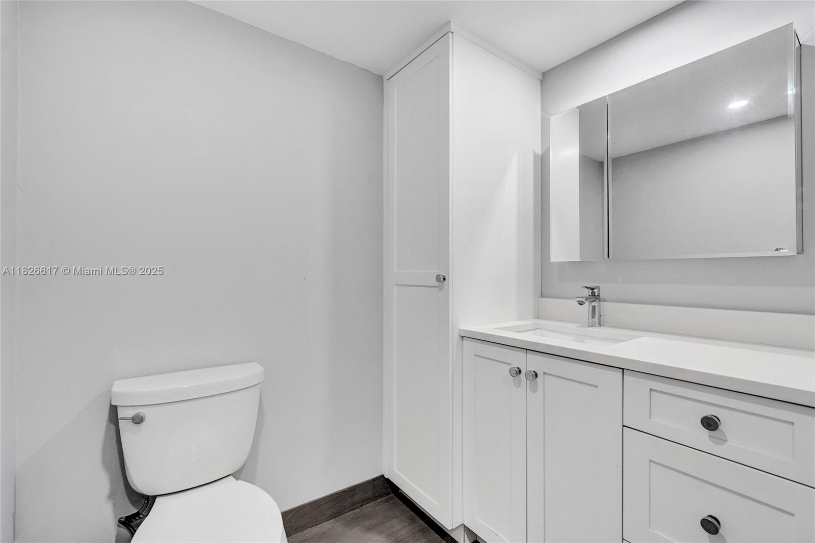 600 Three Islands Blvd #1016, Hallandale Beach, Florida image 7