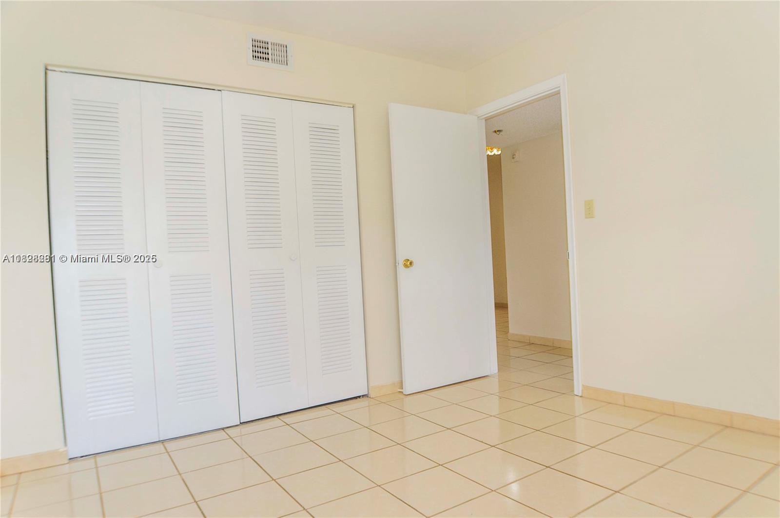17100 N Bay Rd #1210, Sunny Isles Beach, Florida image 15