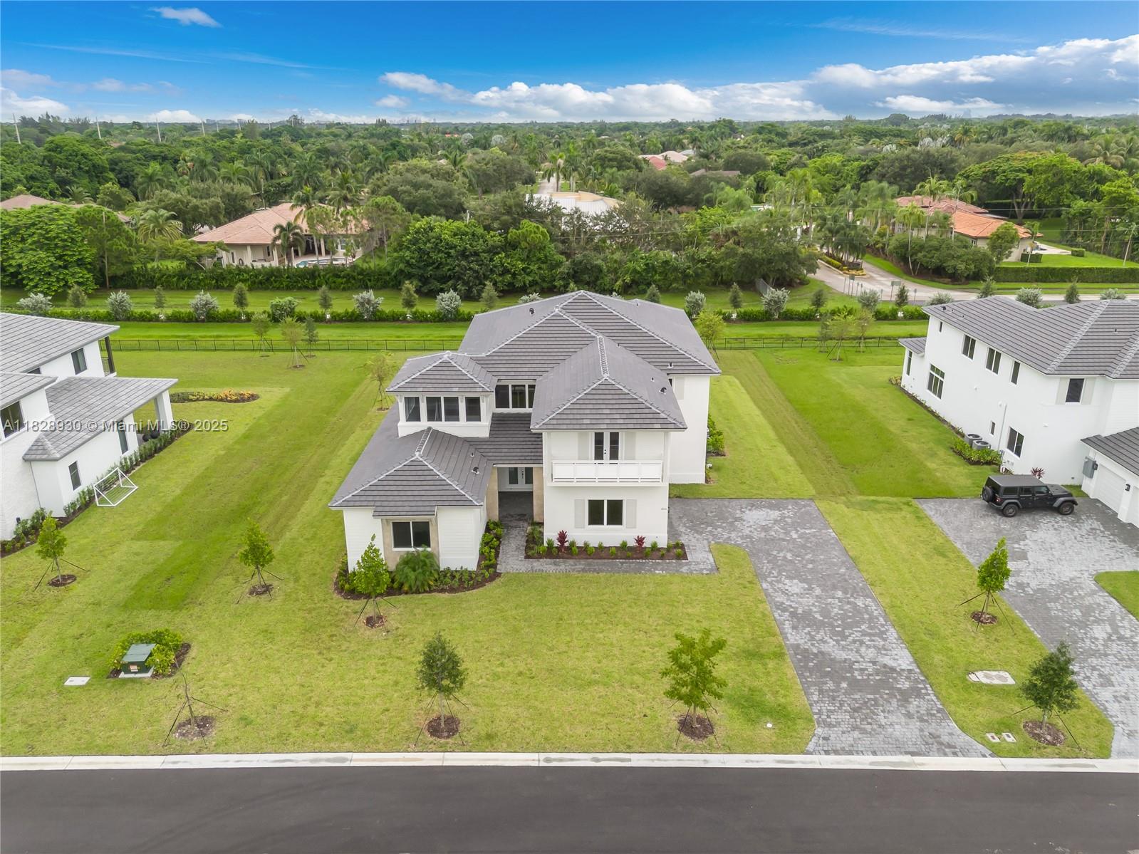2210 SW 122nd Ter, Davie, Florida image 4