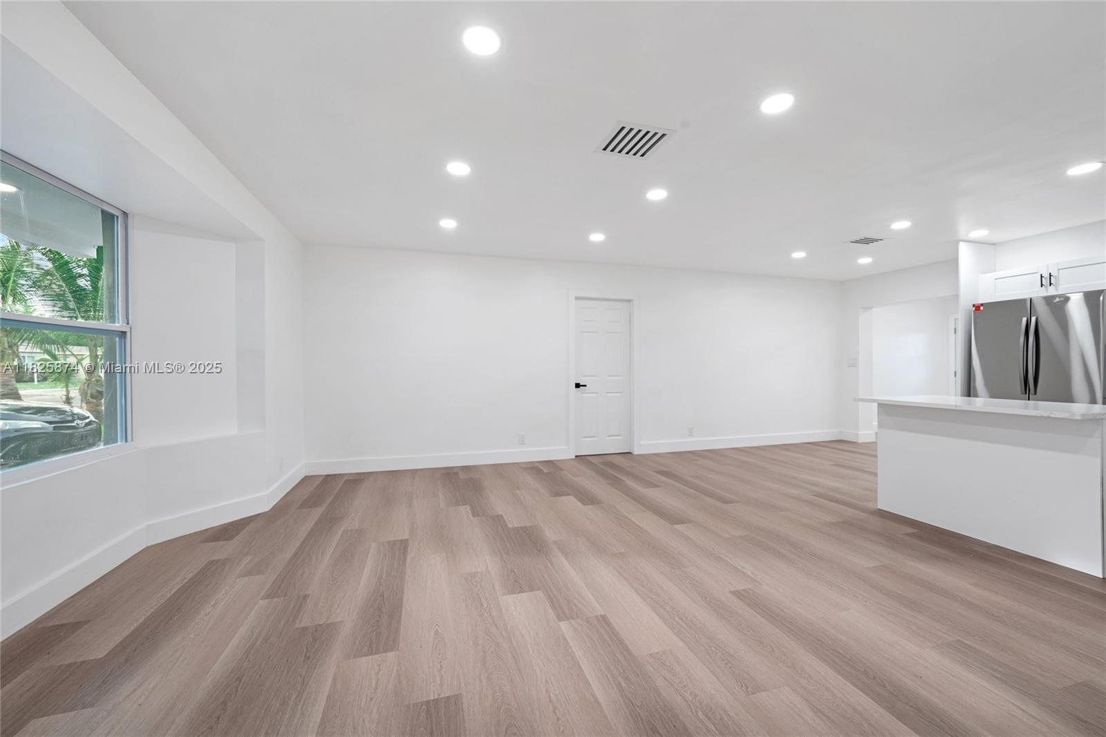 4290 NW 38th Ave, Lauderdale Lakes, Florida image 5