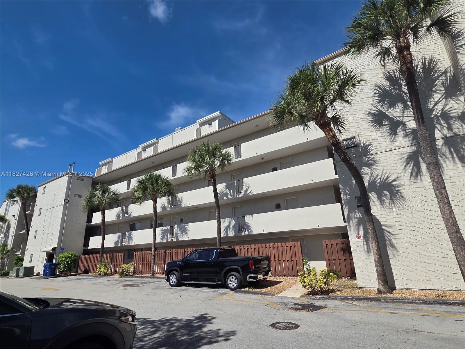 6900 N Kendall Dr #A310, Pinecrest, Florida image 2