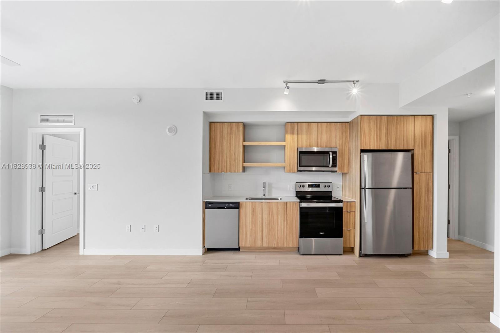 Property photo # 2