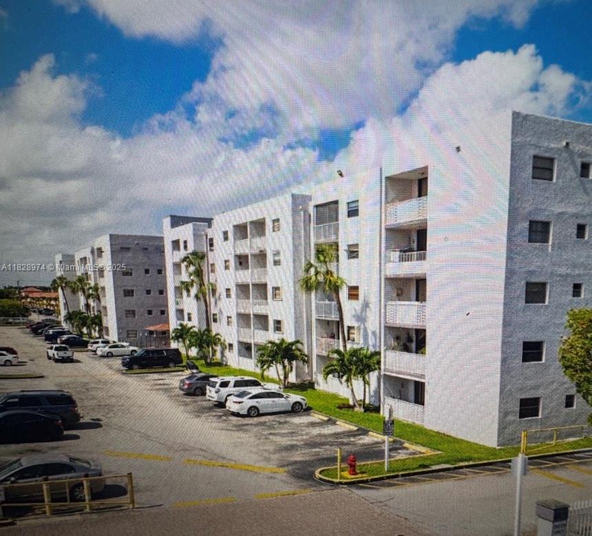8075 NW 7th St #318, Miami, Florida image 2