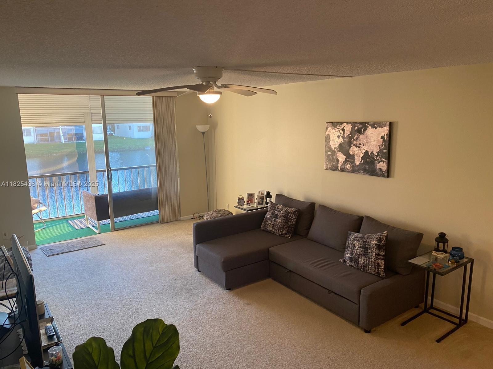 361 S Hollybrook Dr #206, Pembroke Pines, Florida image 2