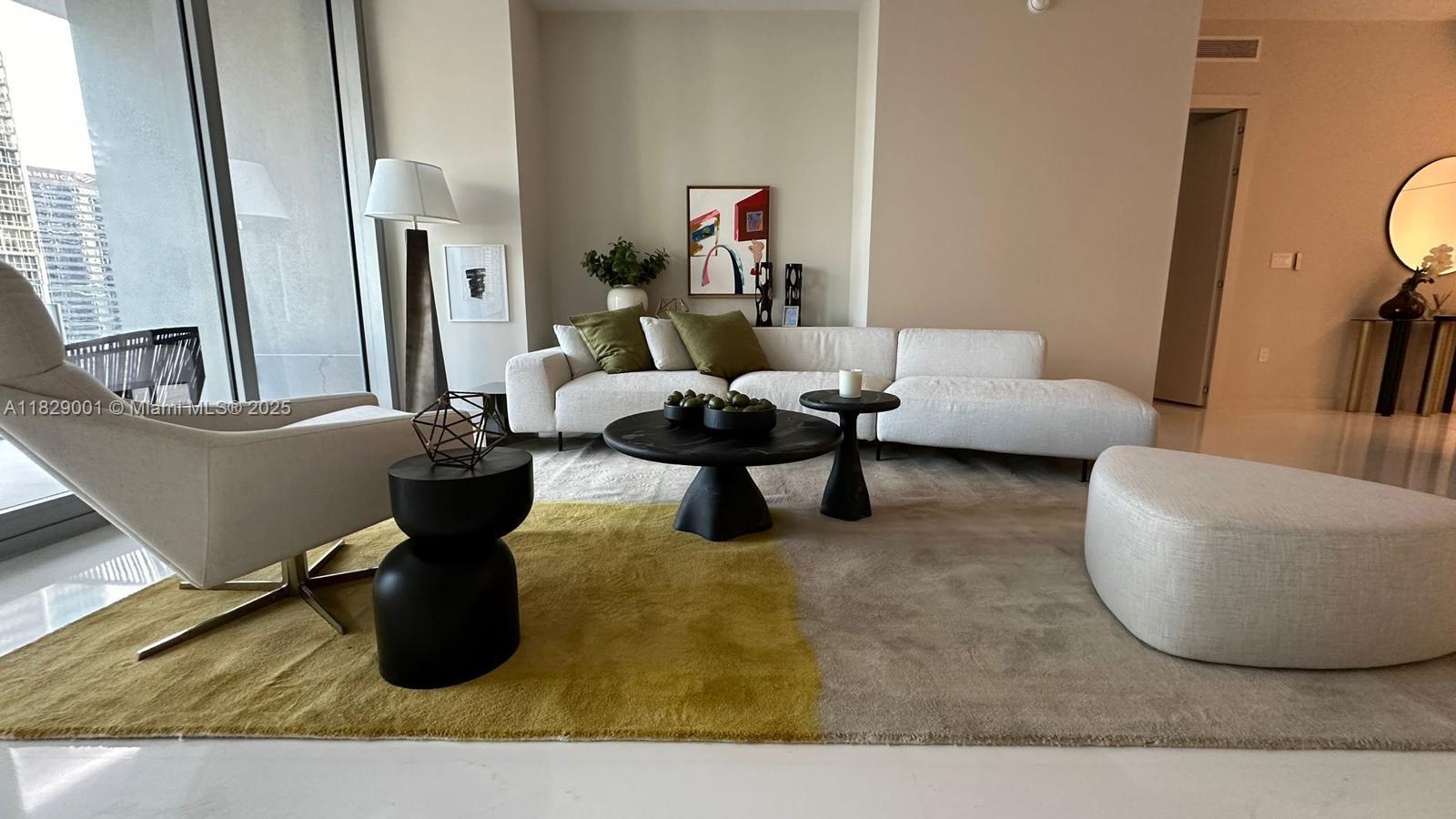 Apartamento para Alugar em Miami, FL