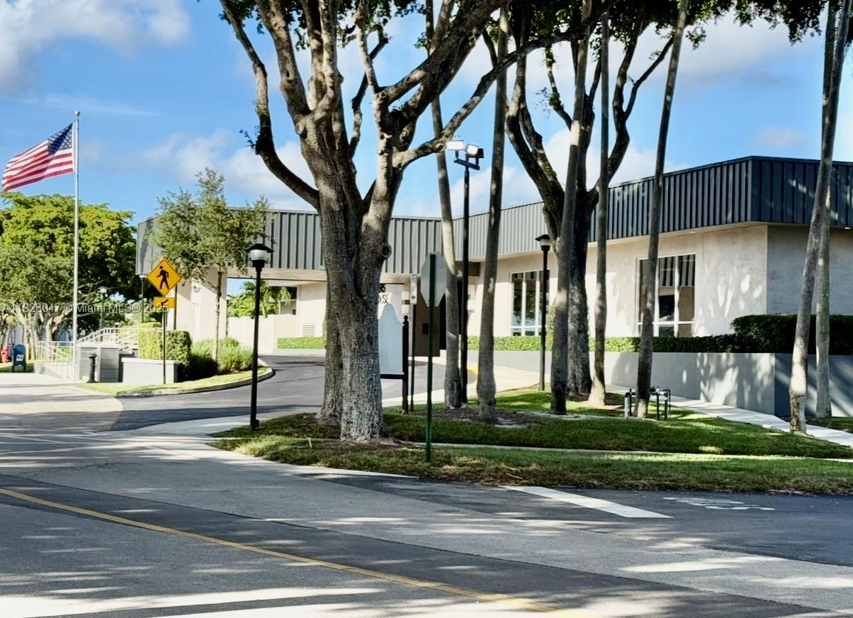 402 Capri I #I, Delray Beach, Florida image 1