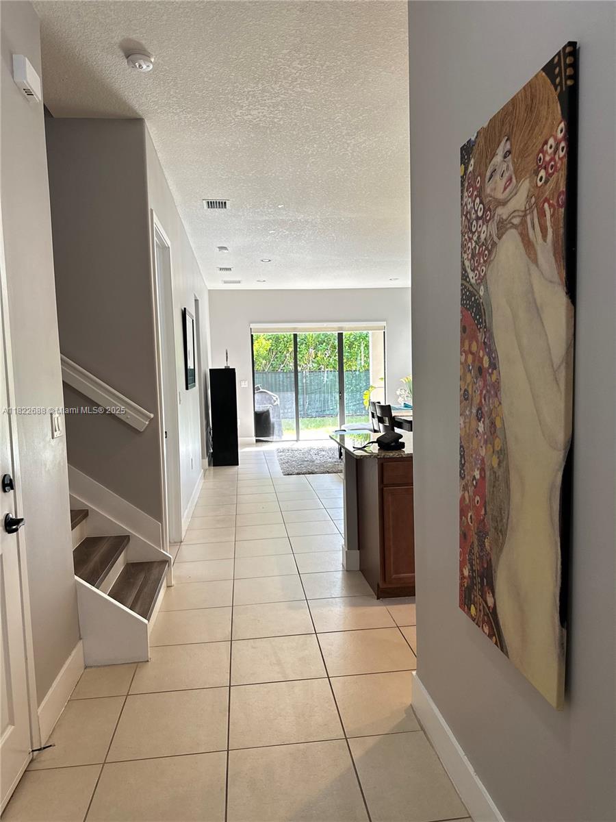 3278 W 97th Ter, Hialeah, Florida image 2