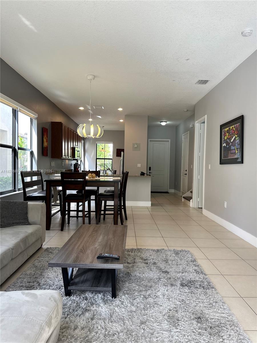 3278 W 97th Ter, Hialeah, Florida image 29