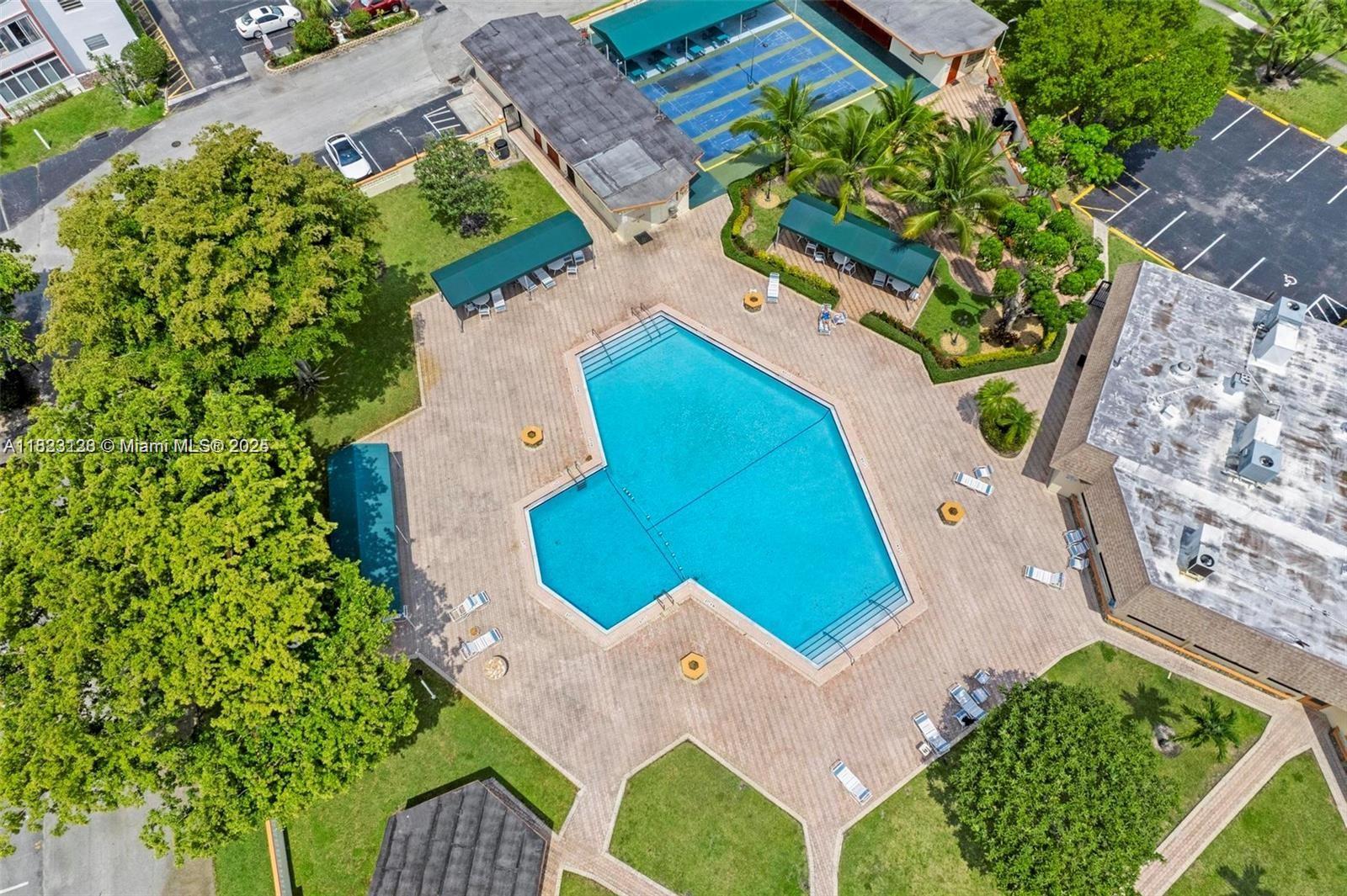 4000 NW 44th Ave #203, Lauderdale Lakes, Florida image 4