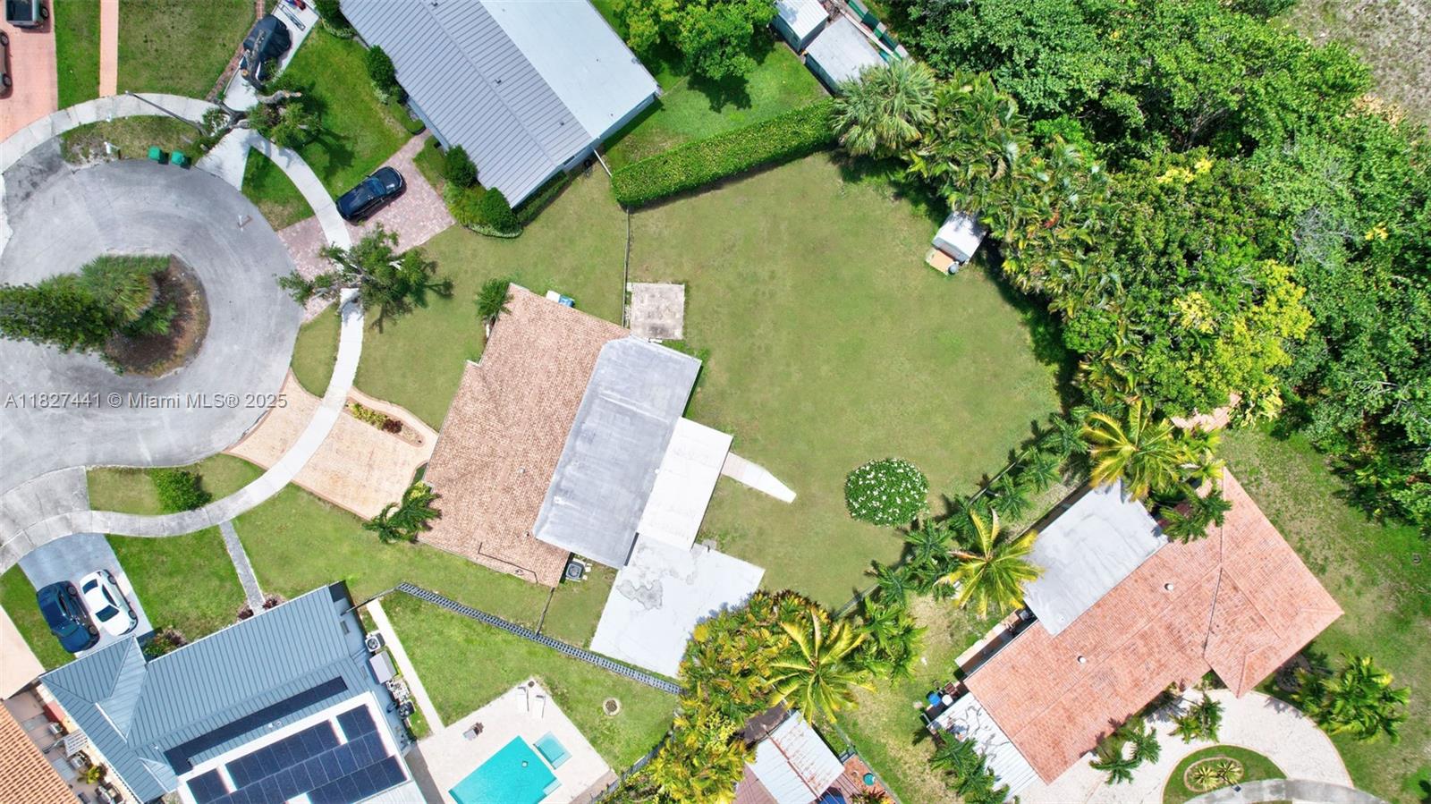 16702 NW 73rd Ct, Hialeah, Florida image 2