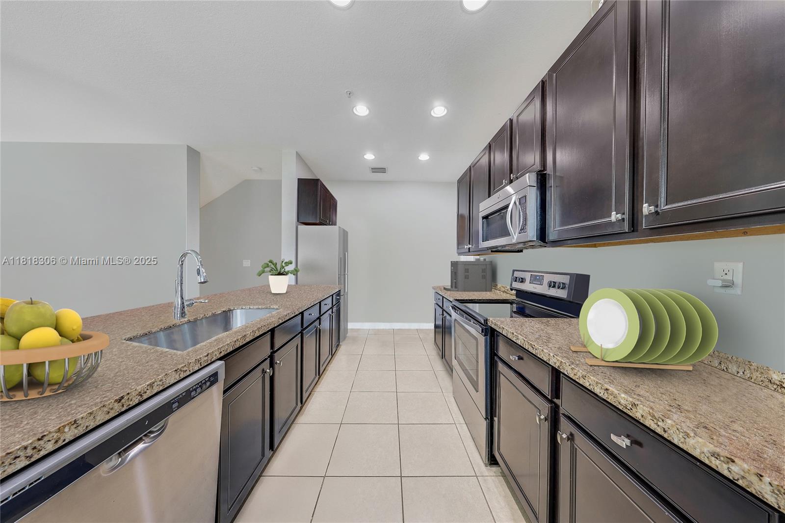 14776 SW 10th St #10501, Pembroke Pines, Florida image 2