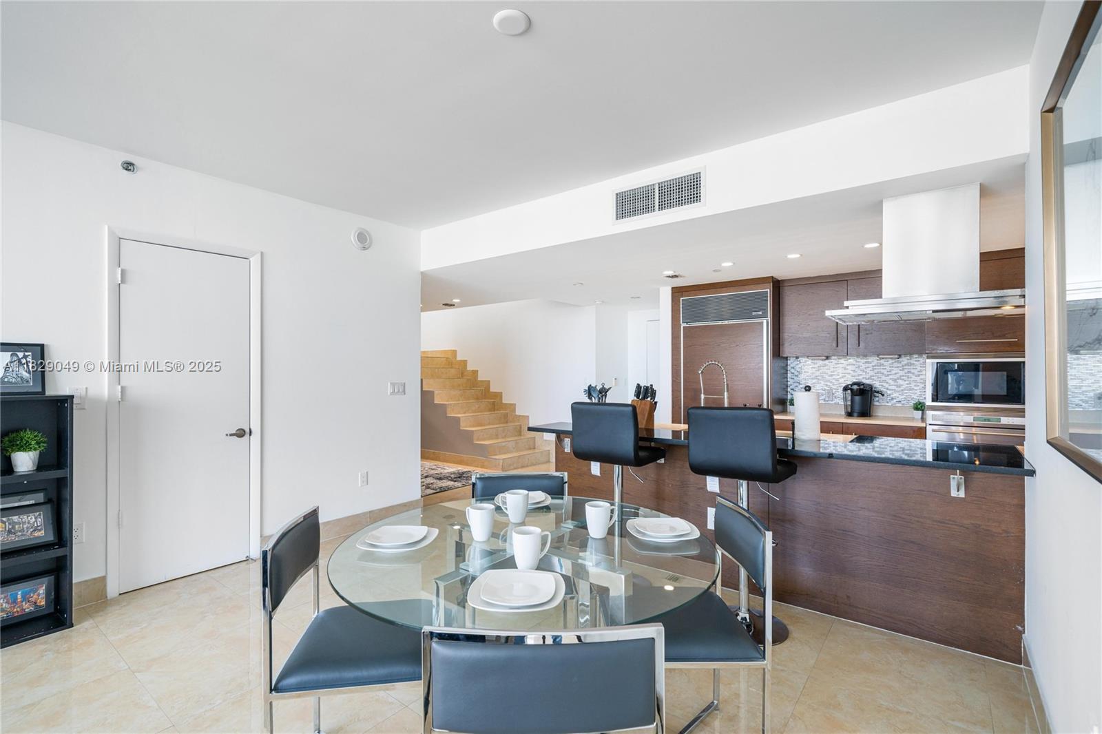 Property photo # 6