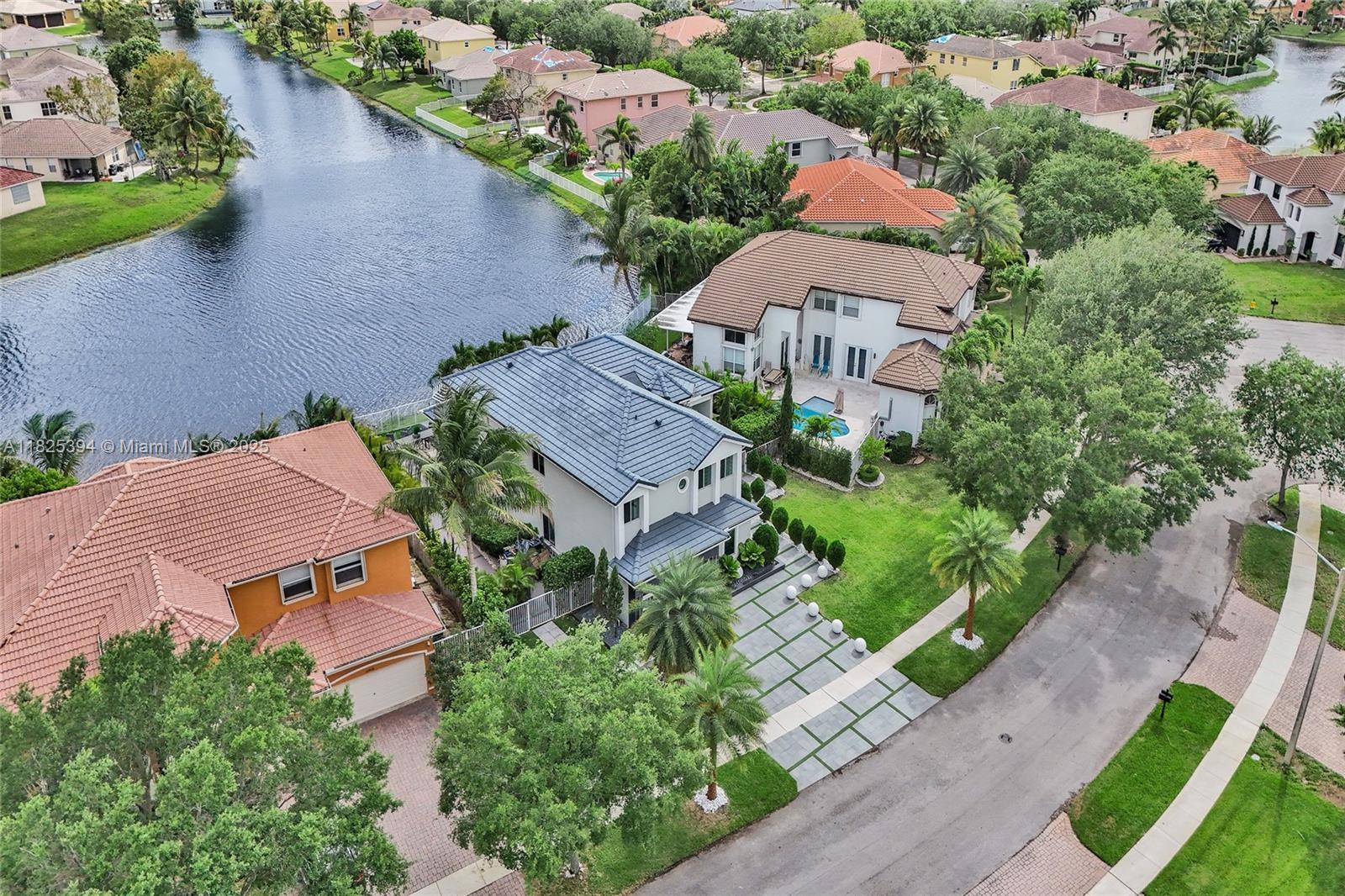 12828 SW 21st St., Miramar, Florida image 9