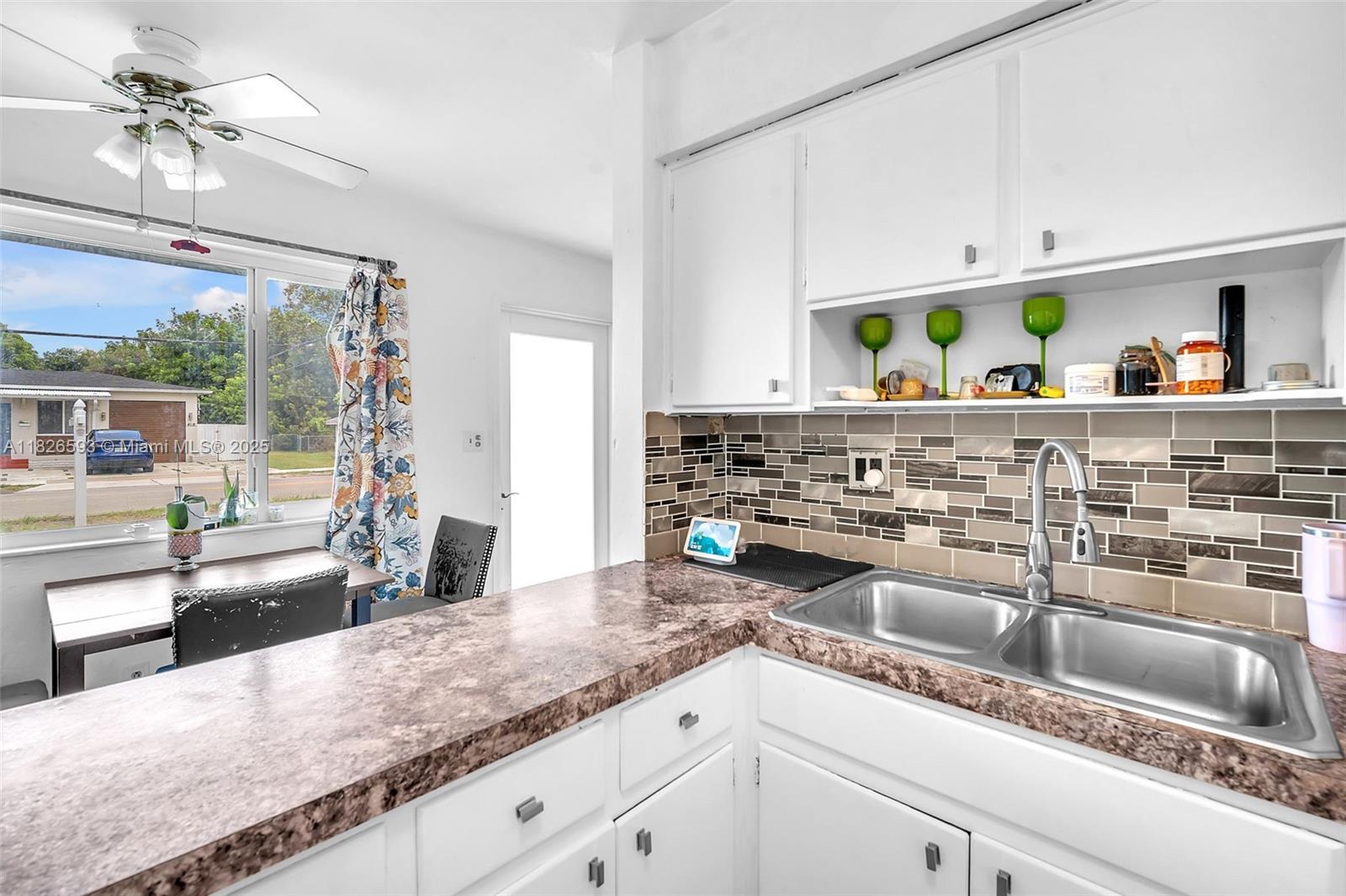 412 S 24th Avenue, Hollywood, Florida image 11